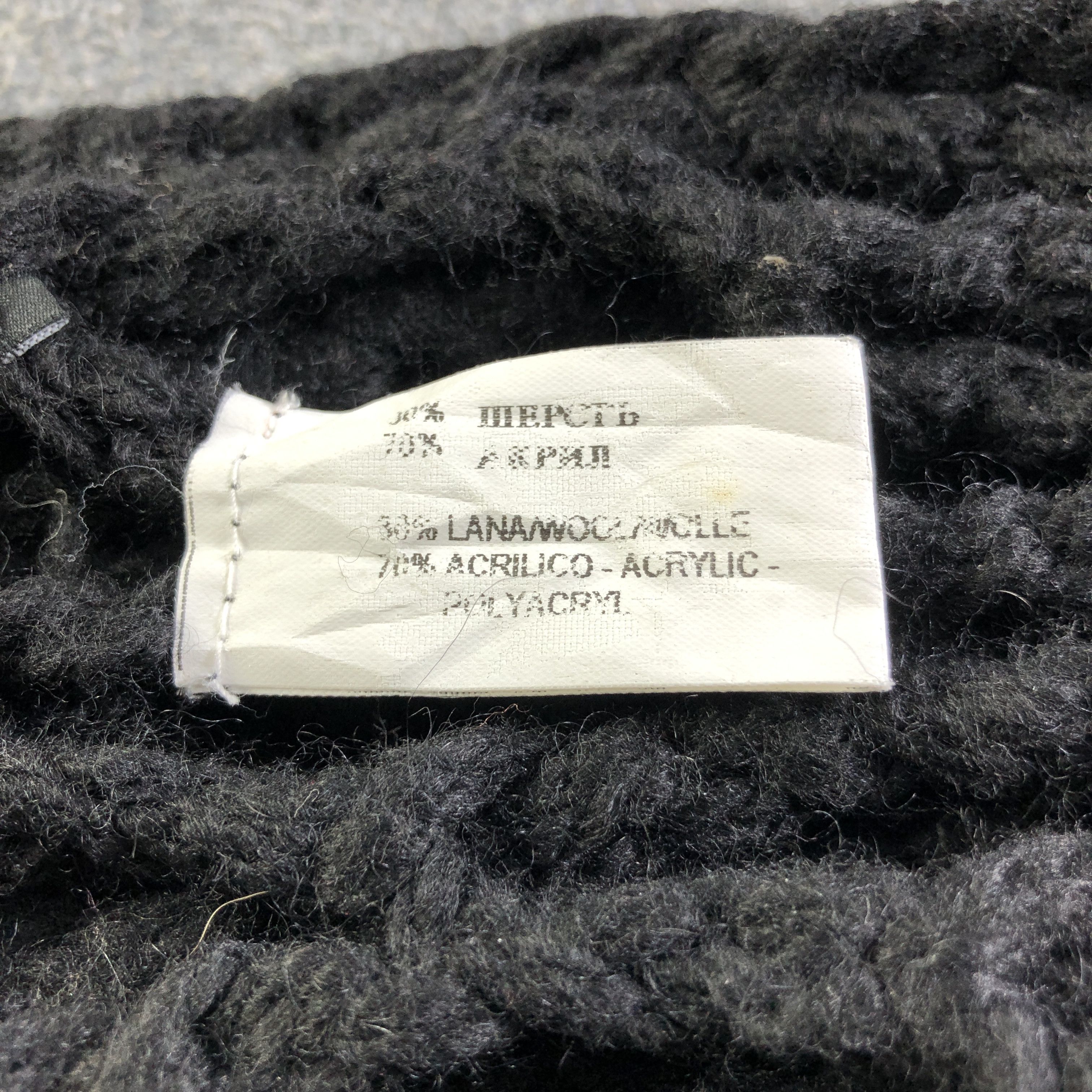 Seditionaries Sasch Fishnet Wool Scarf Muffler Neckwear V2614 Size ONE SIZE - 5 Thumbnail