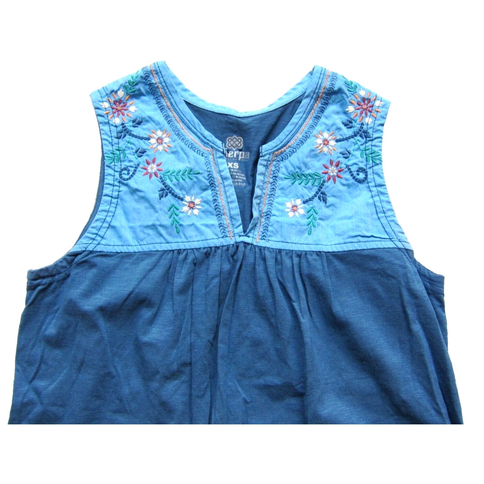 Vintage VINTAGE Sherpa Nepal Cotton Jersey Blue Embroidered Floral Sleeveless Tank Blouse XS Size XS / US 0-2 / IT 36-38 - 3 Thumbnail