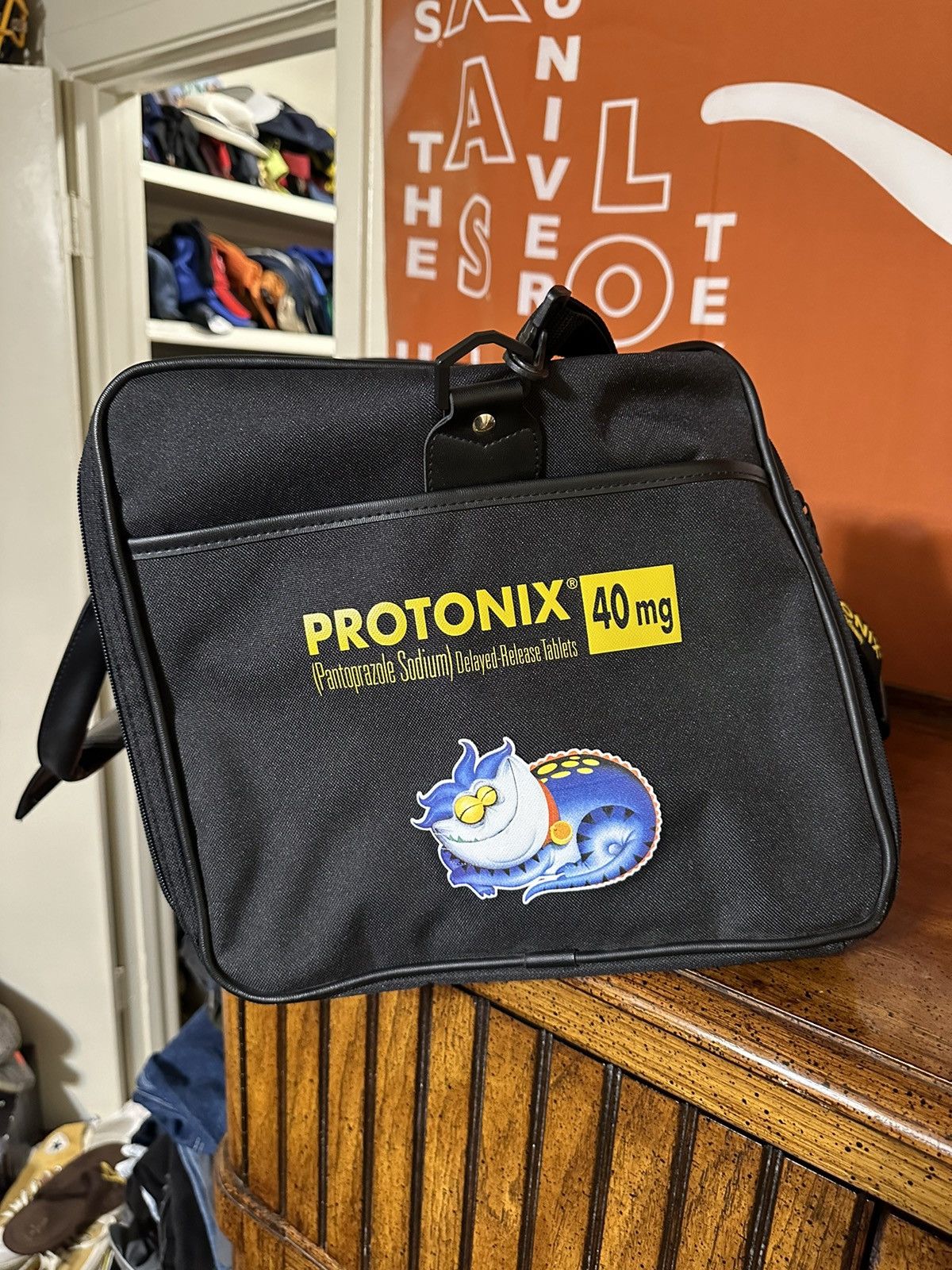 Nike × Vintage Protonix Pharmacy Drug Rep Large Duffel Travel Bag Size ONE SIZE - 3 Thumbnail
