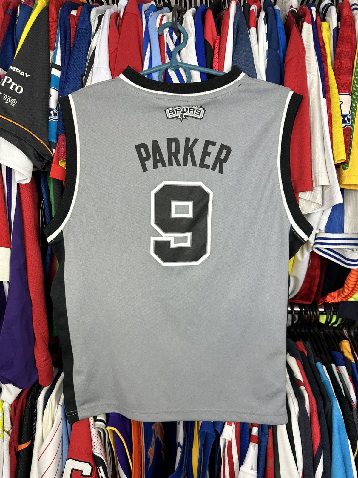 Adidas × NBA Tony Parker Jersey # 9 Adidas Young L San Antonio Spurs NBA Size US XS / EU 42 / 0 - 2 Thumbnail