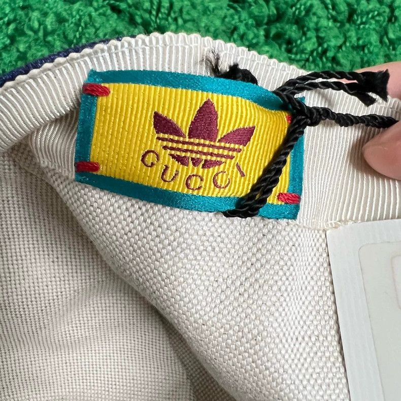 Gucci Gucci Size XXL Adidas Gucci clover co-branded full-print c Size ONE SIZE - 5 Thumbnail
