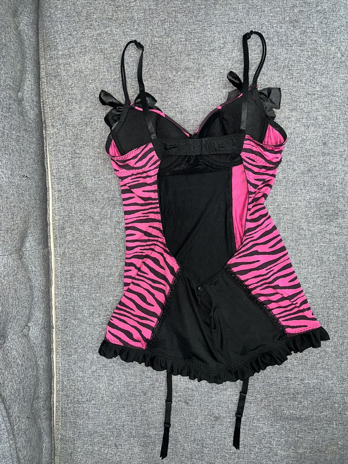 Tripp NYC Vintage Hot Topic zebra corset garter 🦓 🎀 Size M / US 6-8 / IT 42-44 - 12 Thumbnail