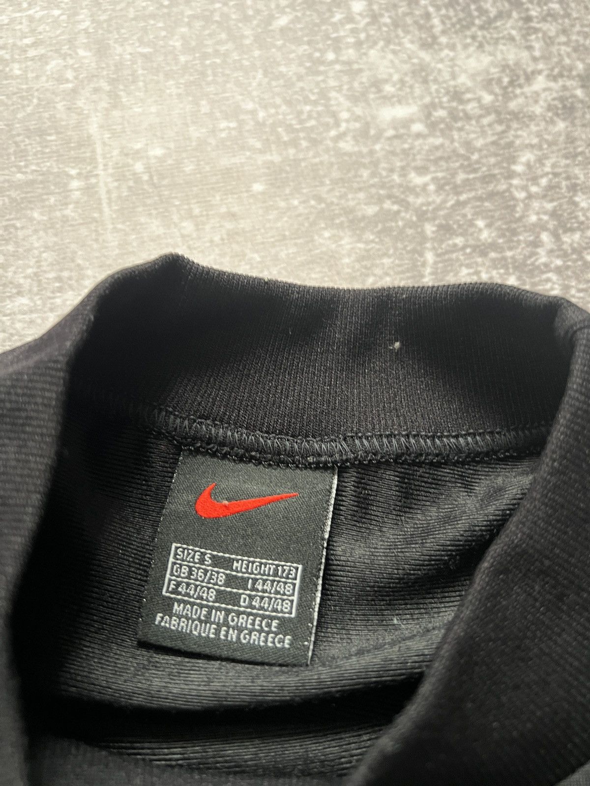 Nike Nike Vintage Sweatshirt Big Logo Japanese Avant Garde Y2K Size US S / EU 44-46 / 1 - 4 Thumbnail