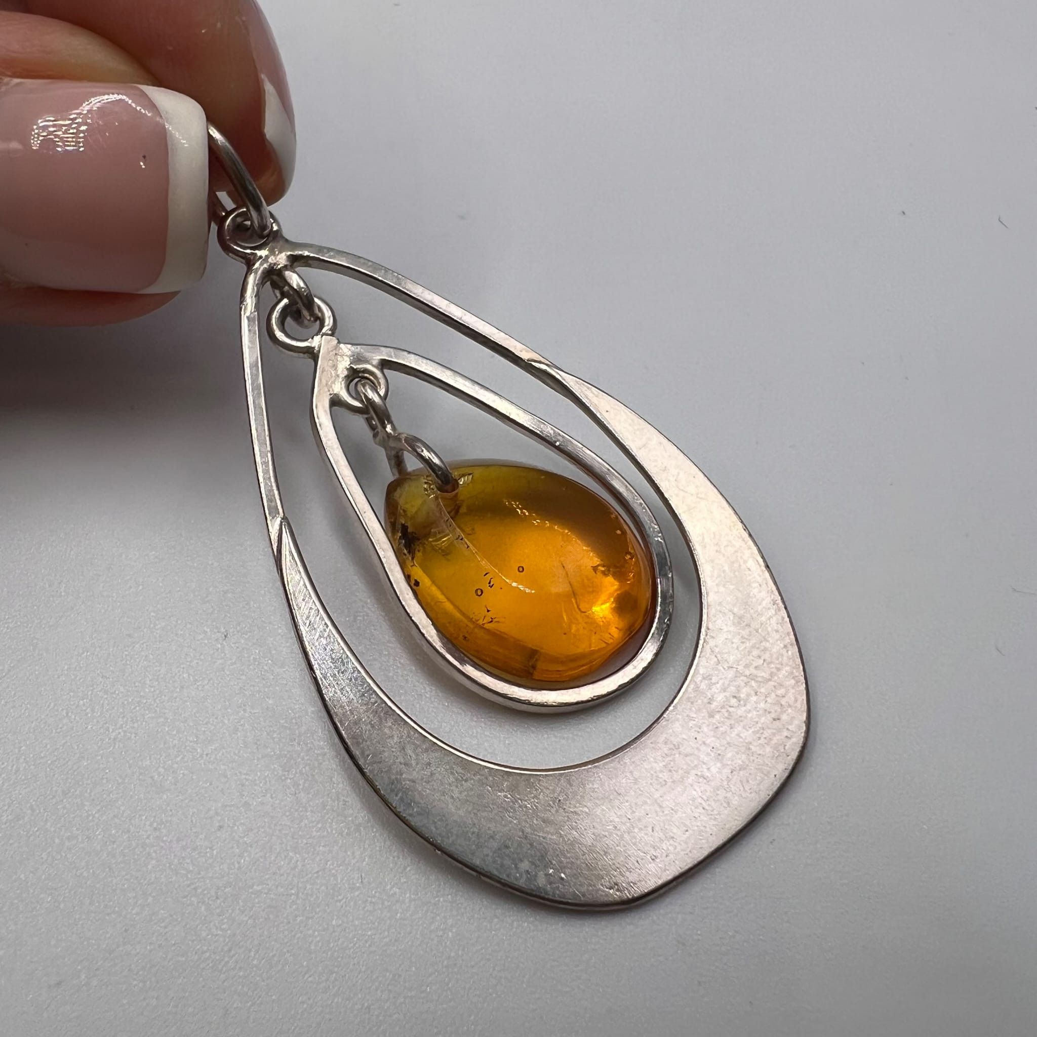 Sterling Silver × Vintage Vintage Style Sterling Silver Teardrop Amber Pendant Jewelry Size ONE SIZE - 3 Thumbnail