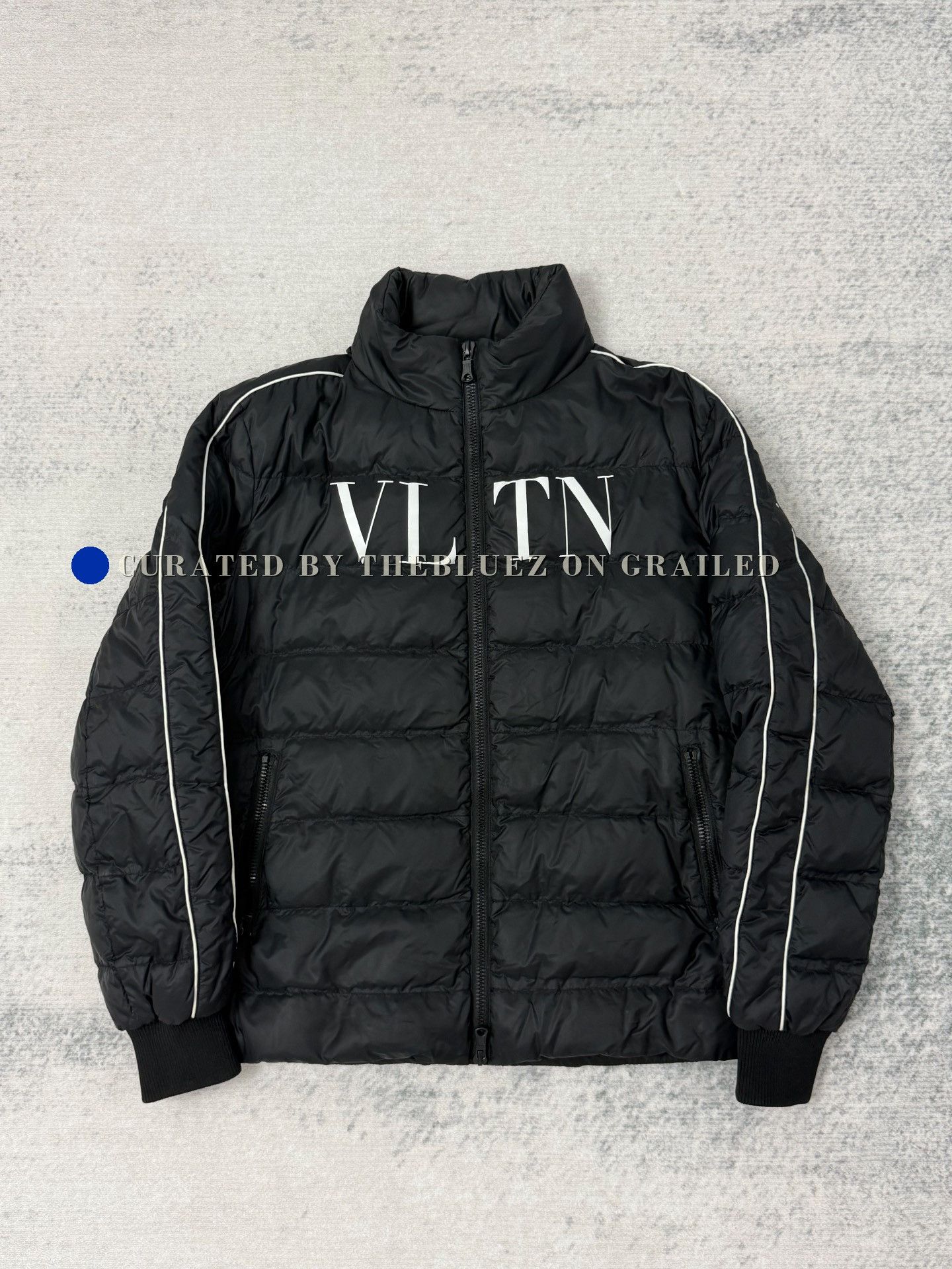Valentino Valentino VLTN Print Black Down Jacket Size US M / EU 48-50 / 2 - 1 Thumbnail