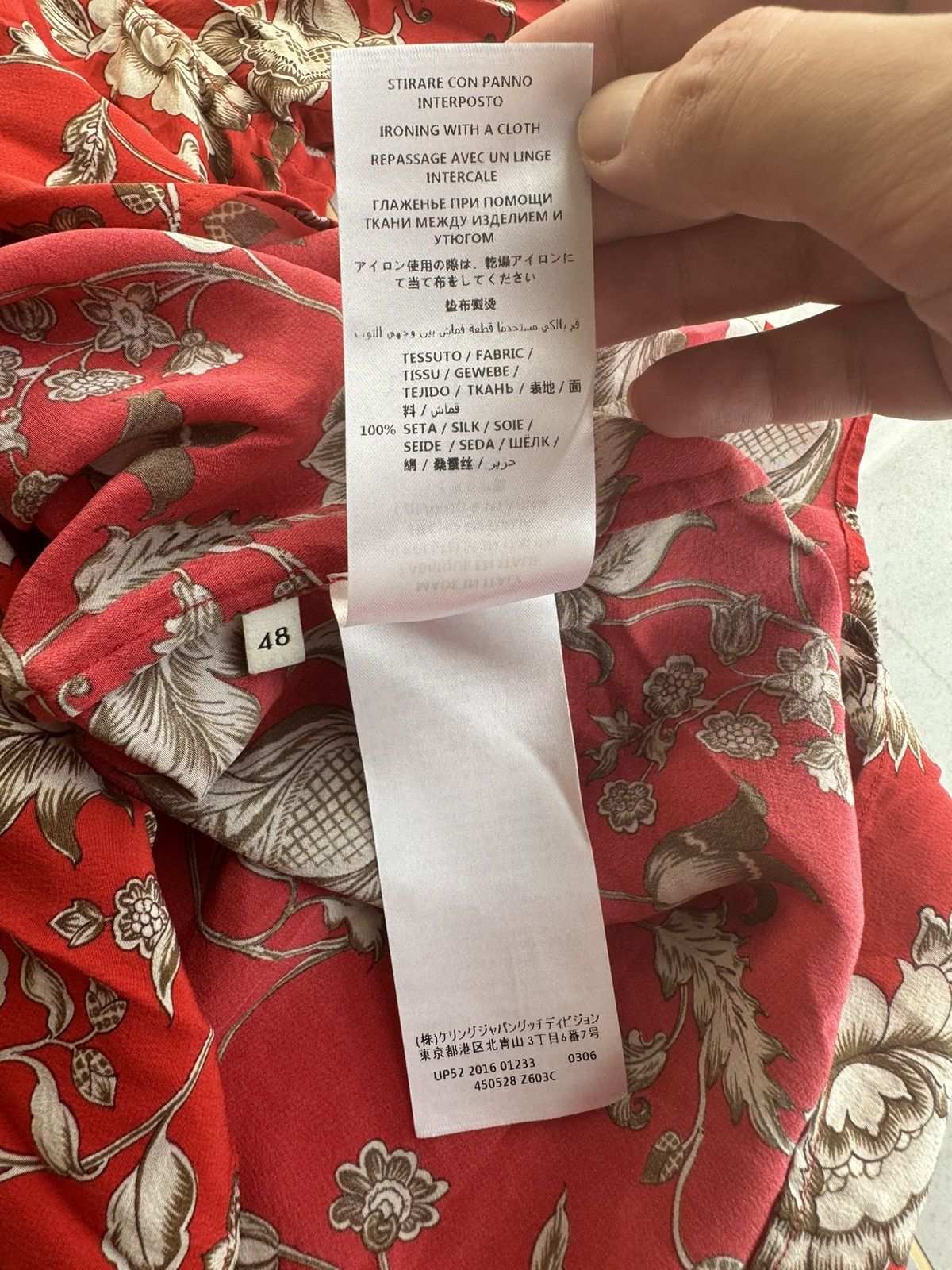 Gucci Gucci SS17 Red Silk Floral Shirt Sz.48 Size US M / EU 48-50 / 2 - 7 Thumbnail