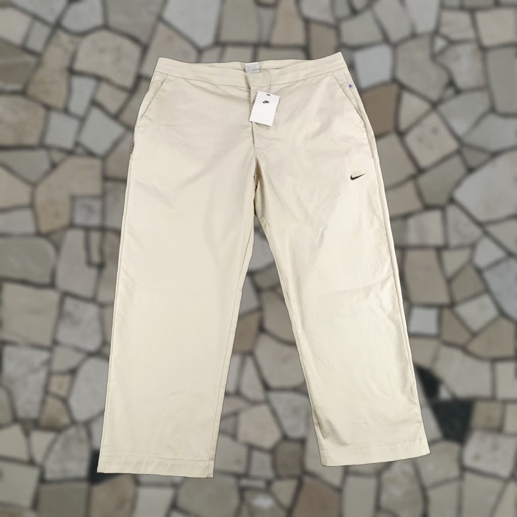 Nike Nike Pants Mens 36 XL Beige Khaki Slim Fit Woven Chino Performance Straight ^ Size US 36 / EU 52 - 1 Thumbnail
