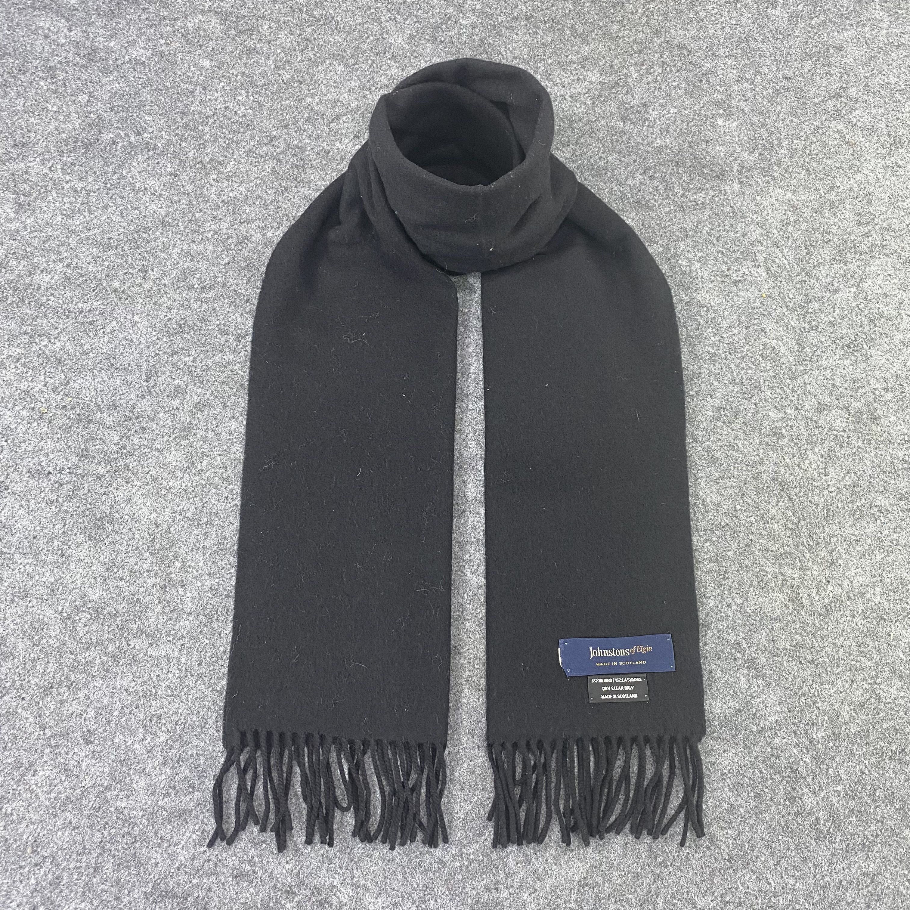 Johnstons Of Elgin Johnstons Of Elgin Scarf / Muffler / Neckwear -T1115 Size ONE SIZE - 1 Thumbnail