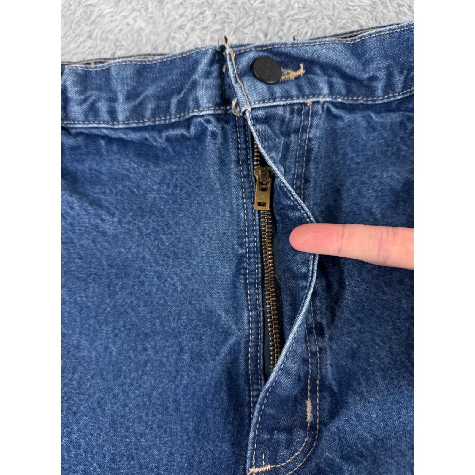 Carhartt VINTAGE Carhartt Jeans Mens 40 Blue Denim Flame-Resistant FR FRB13 NFPA 2113 Workwear jeans Size US 40 / EU 56 - 5 Thumbnail