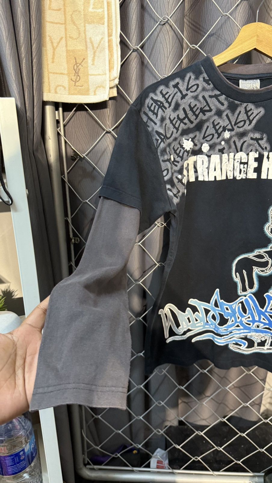 Vintage y2k STRANGE HEAVEN GRAPHIC TSHIRT DOUBLE SLEEVE Size US S / EU 44-46 / 1 - 3 Thumbnail