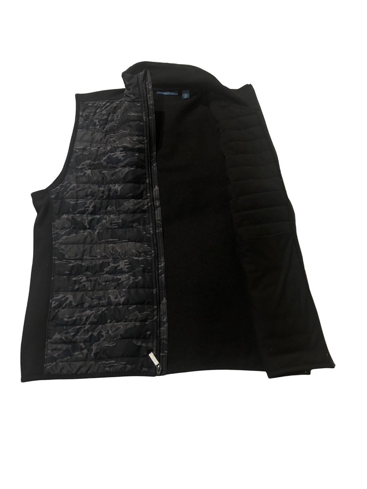 Perry Ellis Men’s camo quilted vest.2238 Size US L / EU 52-54 / 3 - 10 Thumbnail