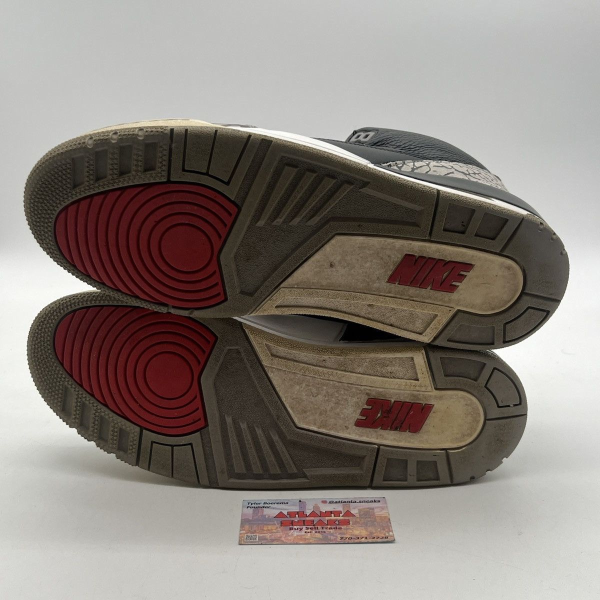 Jordan Brand Air Jordan 3 black cement Size US 13 / EU 46 - 7 Thumbnail