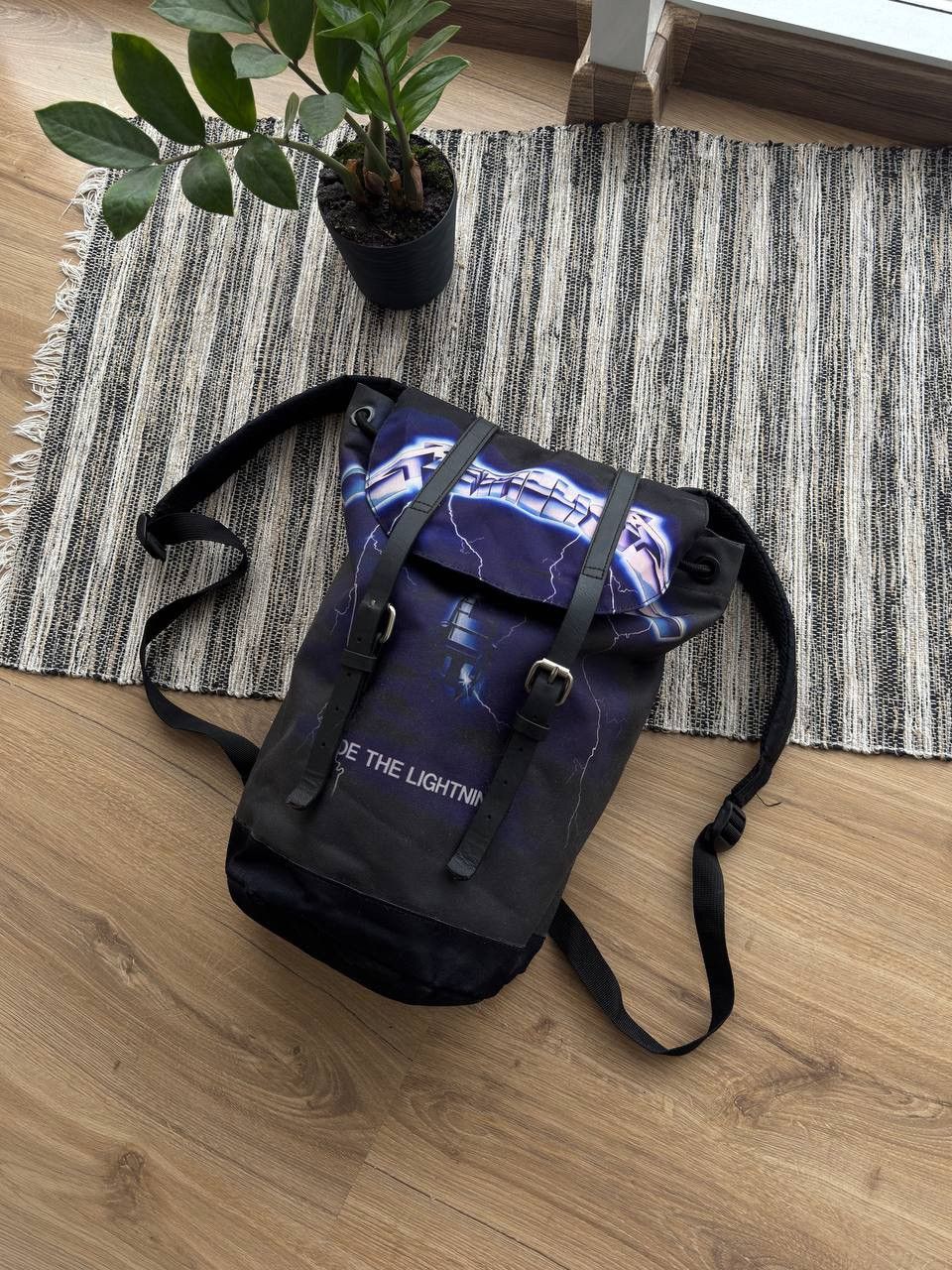 Metallica VINTAGE METALLICA RIDE THE LIGHTING ROCKSAX BAG BACKPACK Size ONE SIZE - 4 Thumbnail