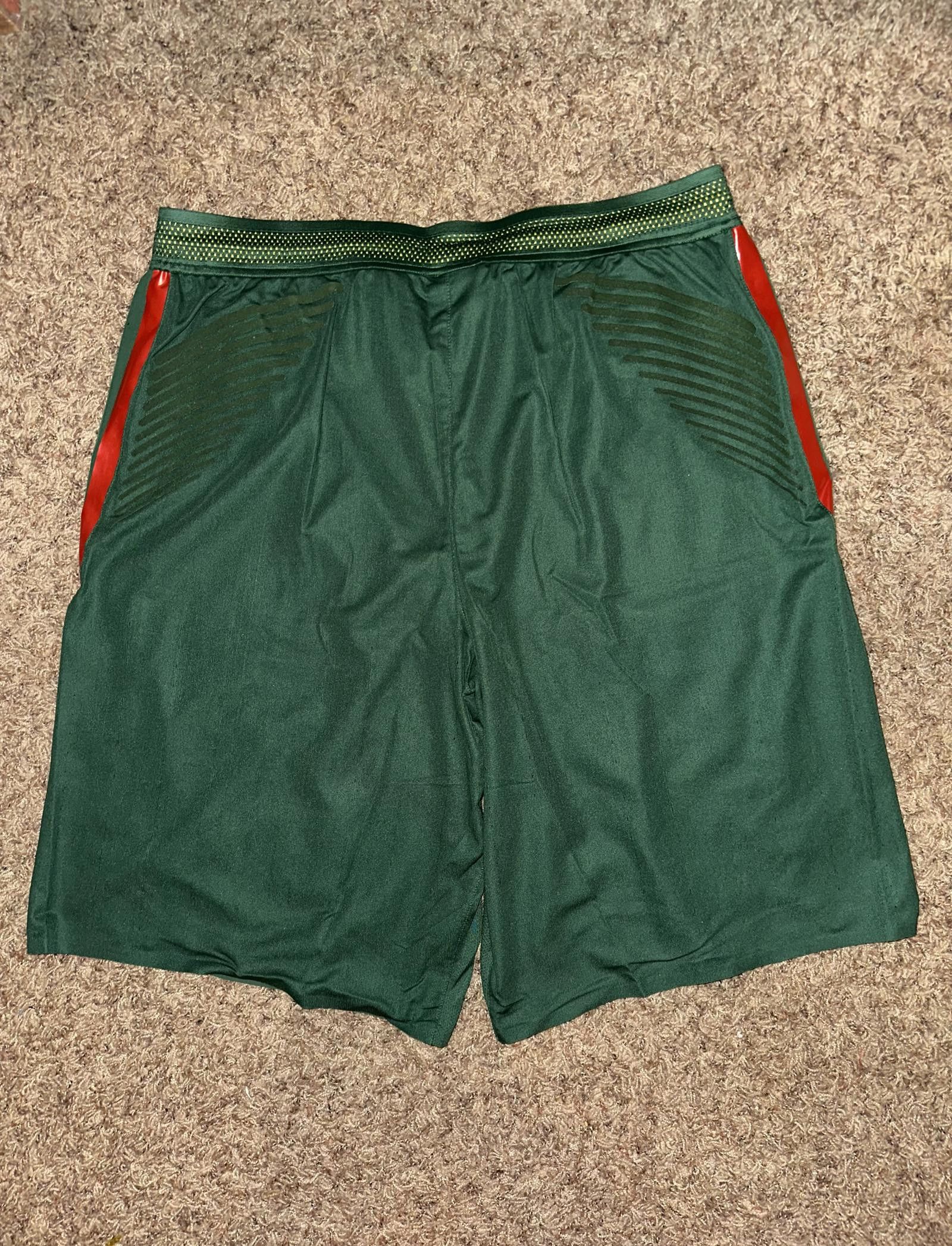 Nike Nike Men’s Lithuania 2016 Rio Olympic Team Issued Hyperelite Basketball Shorts Size US 40 / EU 56 - 8 Thumbnail