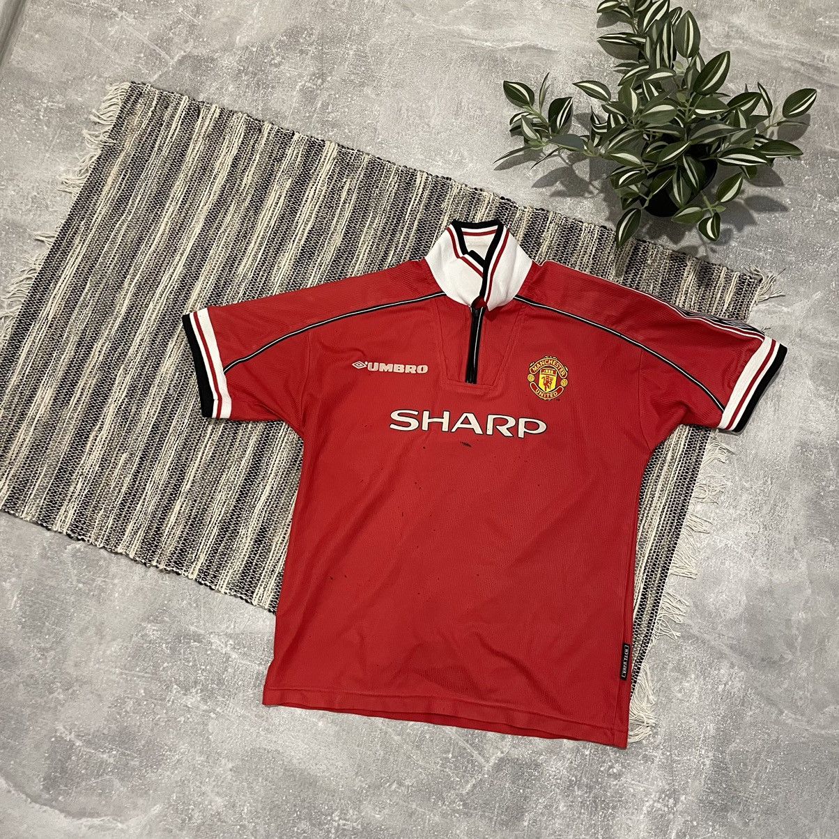 Rare 90s Sharp Manchester United umbro Beckham away jersey - Main Image