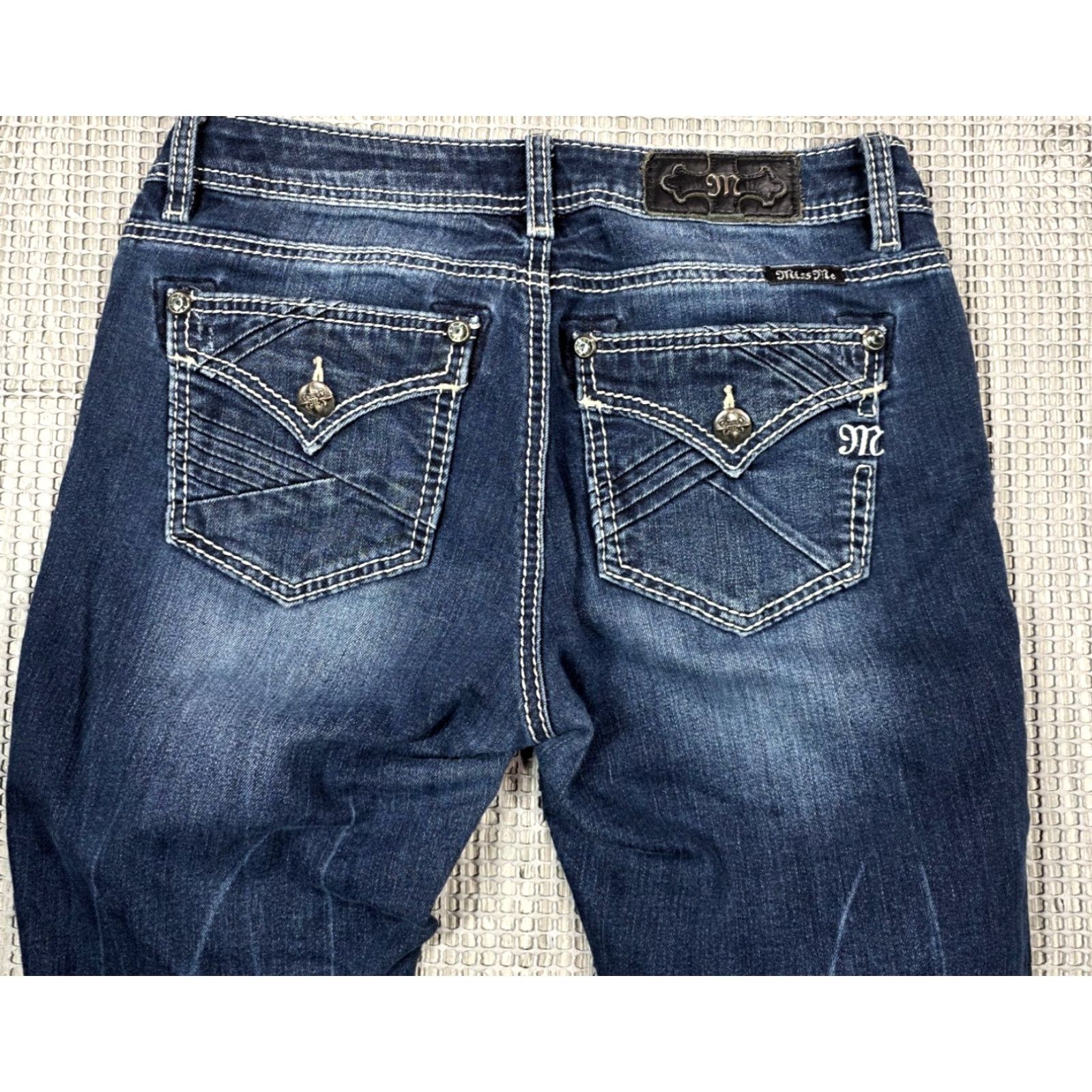 Miss Me Miss Me Boot Cut Jeans 28 Women Dark Denim 30 Inseam 32x30 Flap Pocket Distressed Vintage 28 Women Brand Miss Me Easy Rock Size 28" / US 6 / IT 42 - 5 Thumbnail