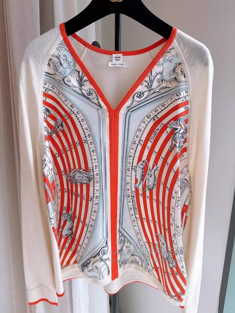 Hermes Hermes V-Neck Top with Paneling Size XS / US 0-2 / IT 36-38 - 1 Thumbnail