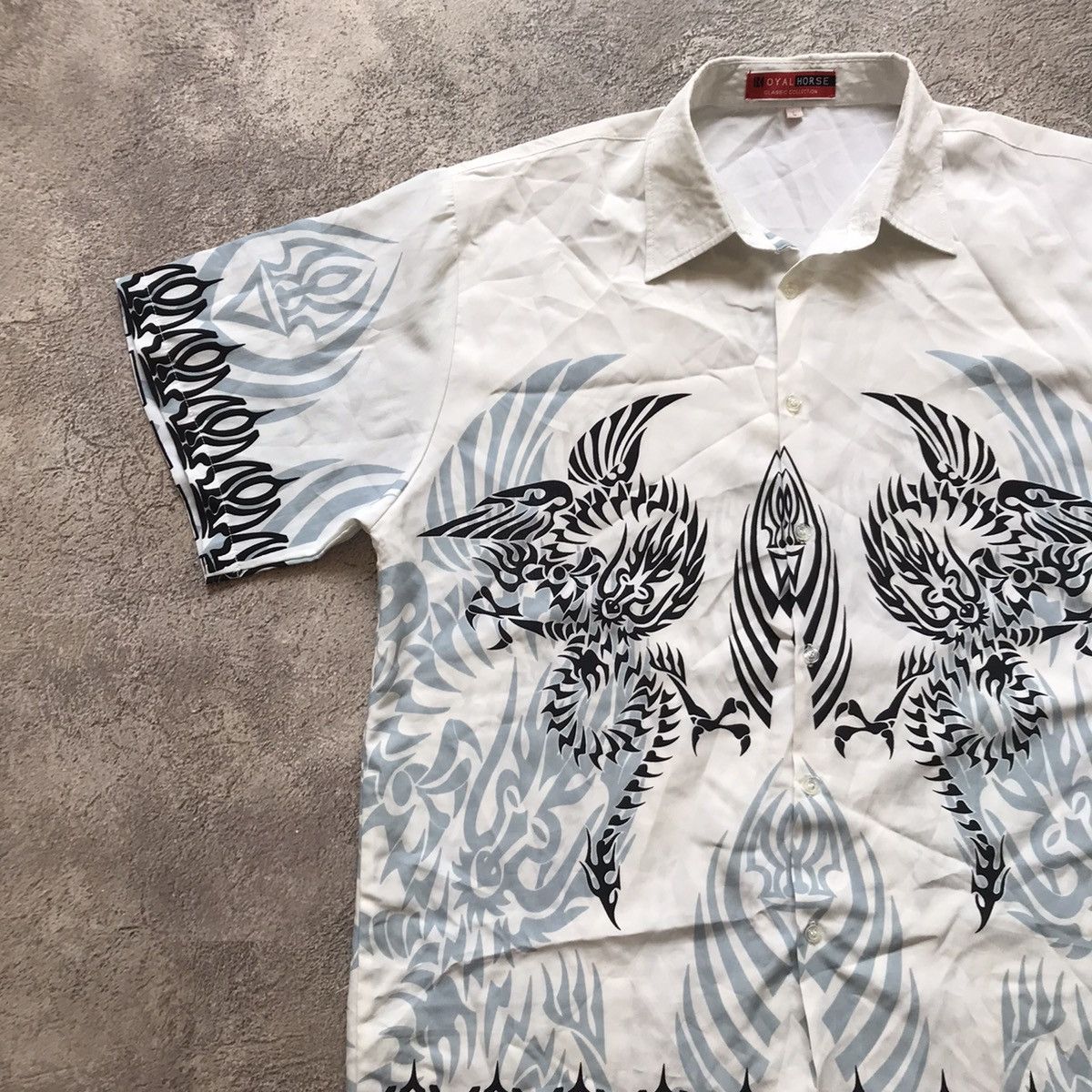 Vintage Vintage Y2K Dragon All Over Print Button Shirt Streetwear XL Size US XL / EU 56 / 4 - 3 Thumbnail