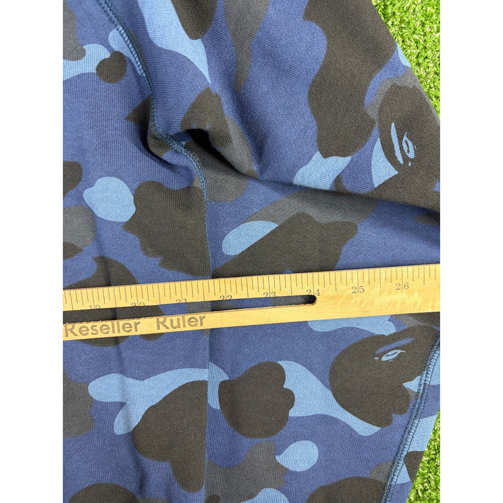 Bape BAPE Color Camo Navy Embroidery Shark Crewneck Large Size US L / EU 52-54 / 3 - 2 Thumbnail