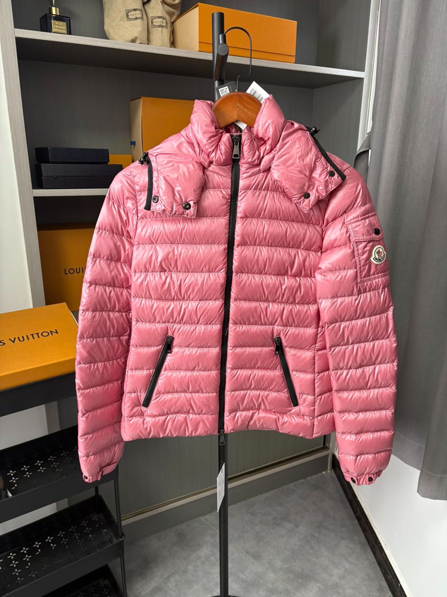 Moncler Moncler Down Pink Down Jacket 60 Women Size XXL / US 16-18 / IT 52-54 - 1 Thumbnail