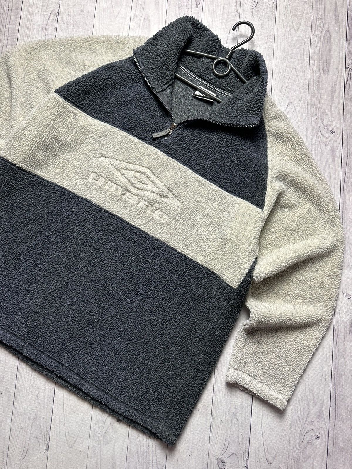 Umbro × Vintage Vintage Umbro fleece heavy jacket hoodie big logo Teddy XL Size US XL / EU 56 / 4 - 3 Thumbnail