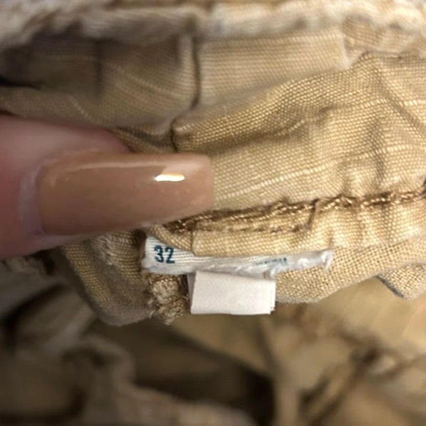 American Eagle Outfitters American Eagle Outfitters Mens Shorts Tan Cargo Longer Length 32 Cargo Pocket Distinctive Tan Cargo Shorts 32 Mens Accessories Pants Size US 32 / EU 48 - 5 Thumbnail