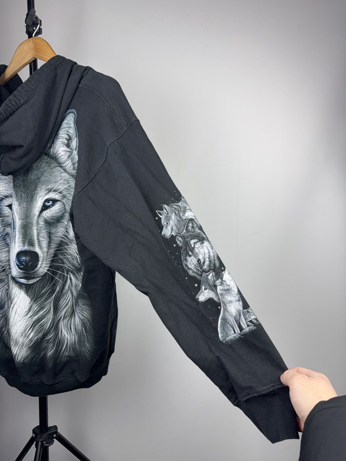 Vintage 00s Rock Eagle Wolf Print Zip Hoodie With Graphic Sleeves Size US L / EU 52-54 / 3 - 16 Thumbnail