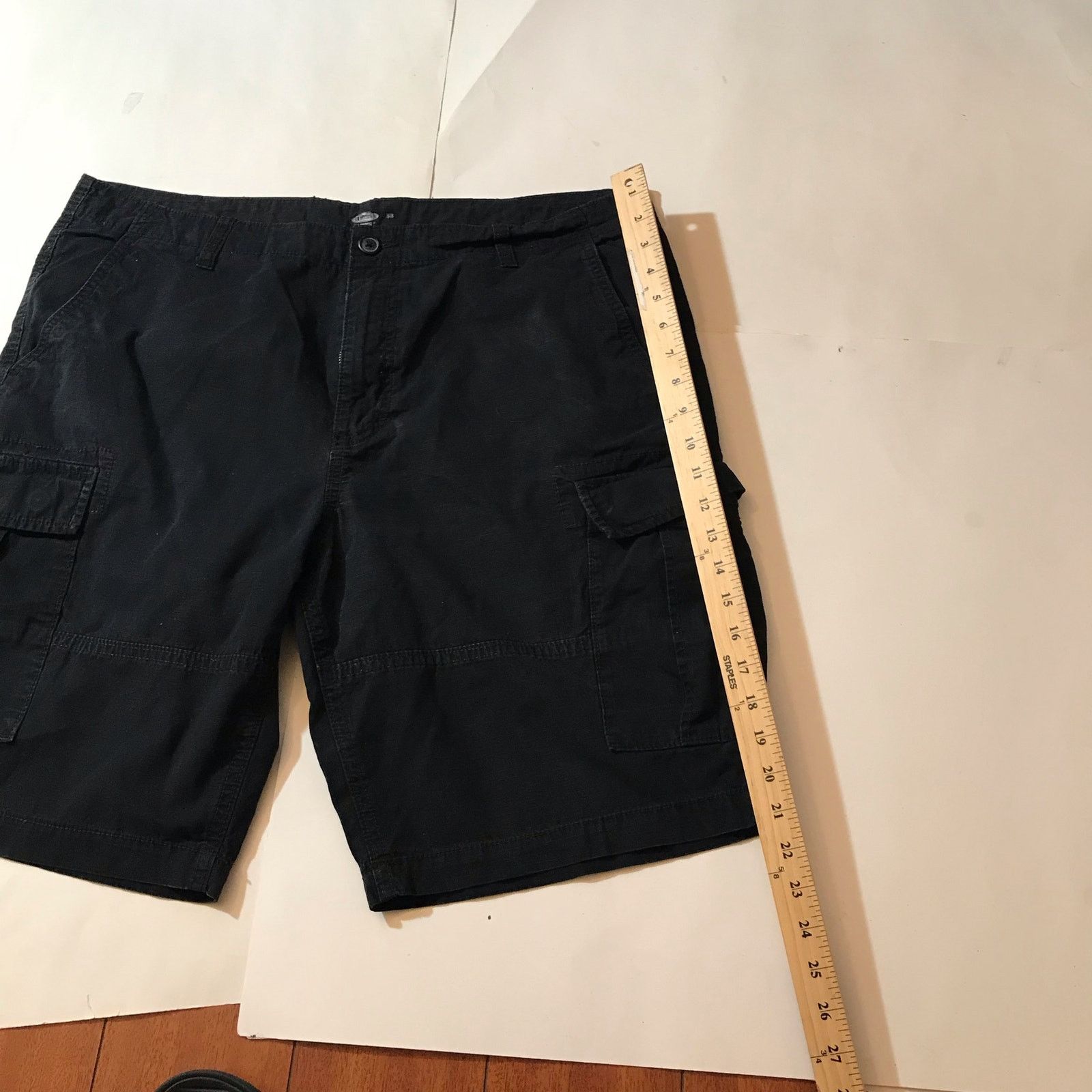 Old Navy Old Navy Black Khaki Shorts Men’s 38 Size US 38 / EU 54 - 5 Thumbnail