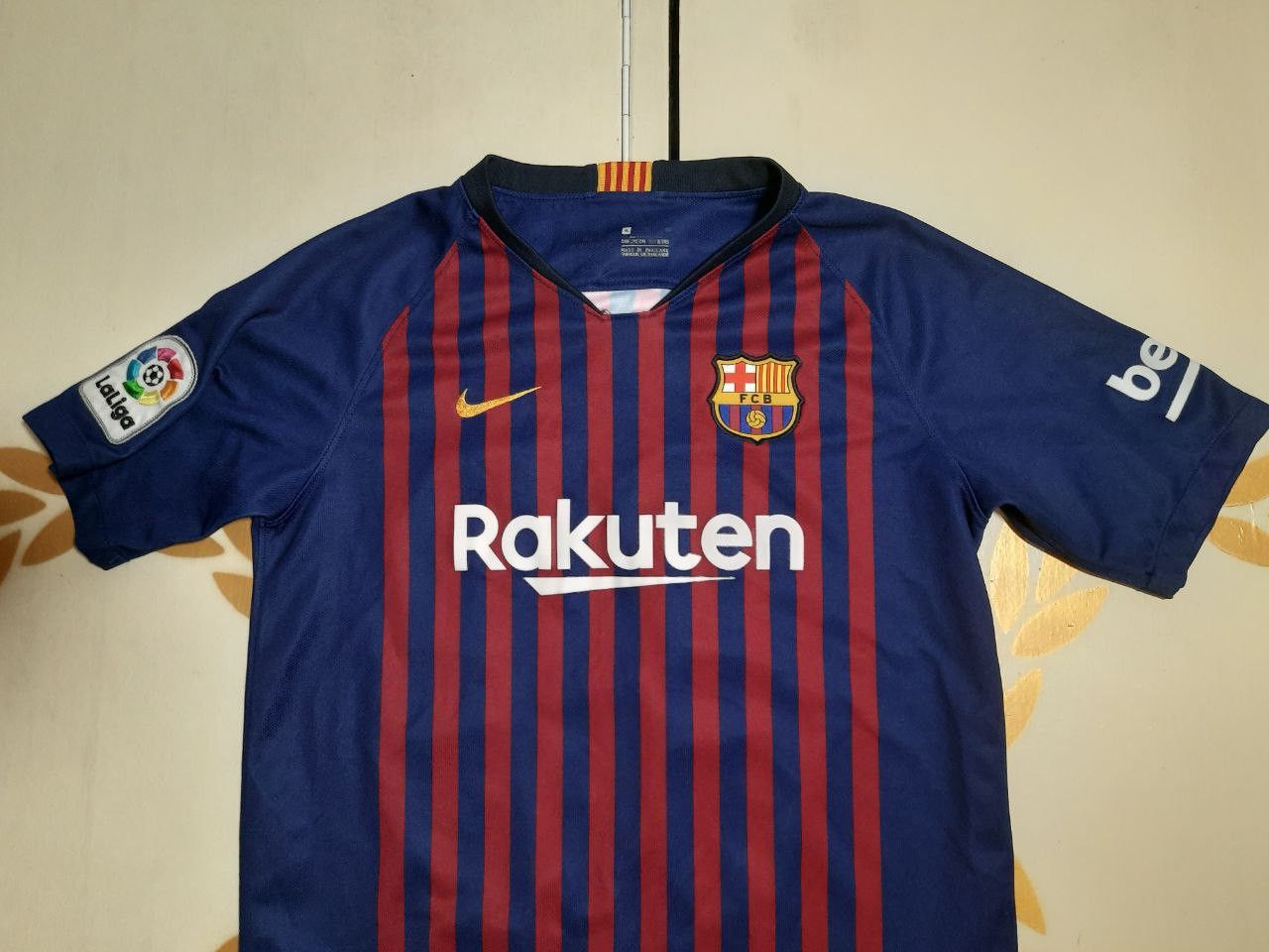 Nike Nike Barcelona FC Jersey #10 Messi 2018-2019 kids size XL Size US XS / EU 42 / 0 - 4 Thumbnail