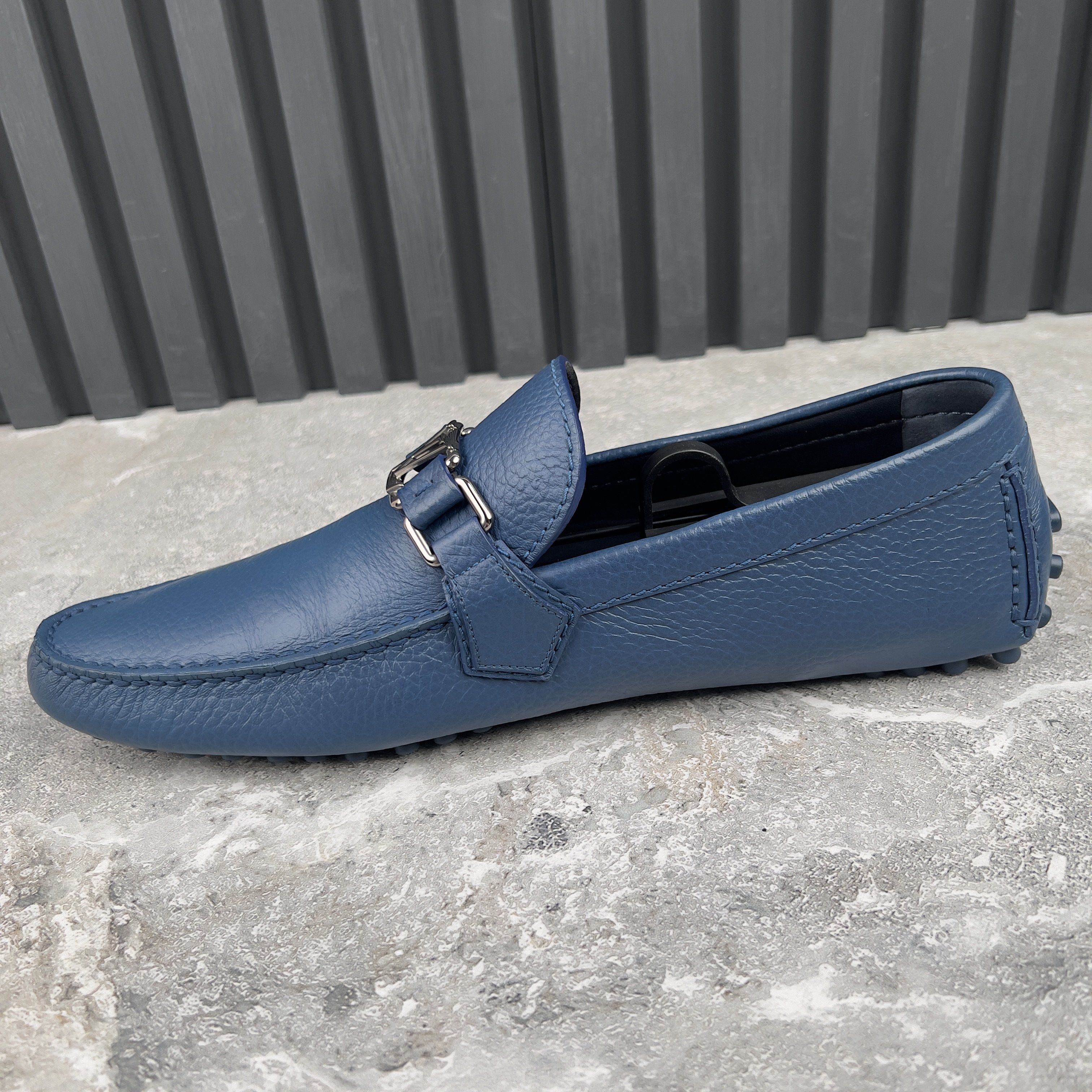 Louis Vuitton Hockenheim Moccasins Blue Grained Leather Size US 9.5 / EU 42-43 - 6 Thumbnail