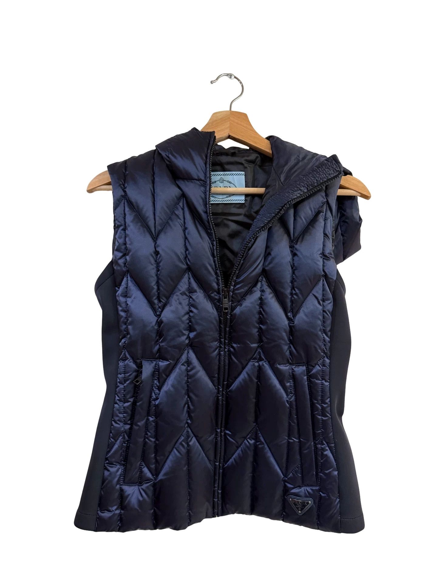 Prada Prada Triangle Logo Hooded Down Puffer Vest IT 38 Size XS / US 0-2 / IT 36-38 - 1 Thumbnail
