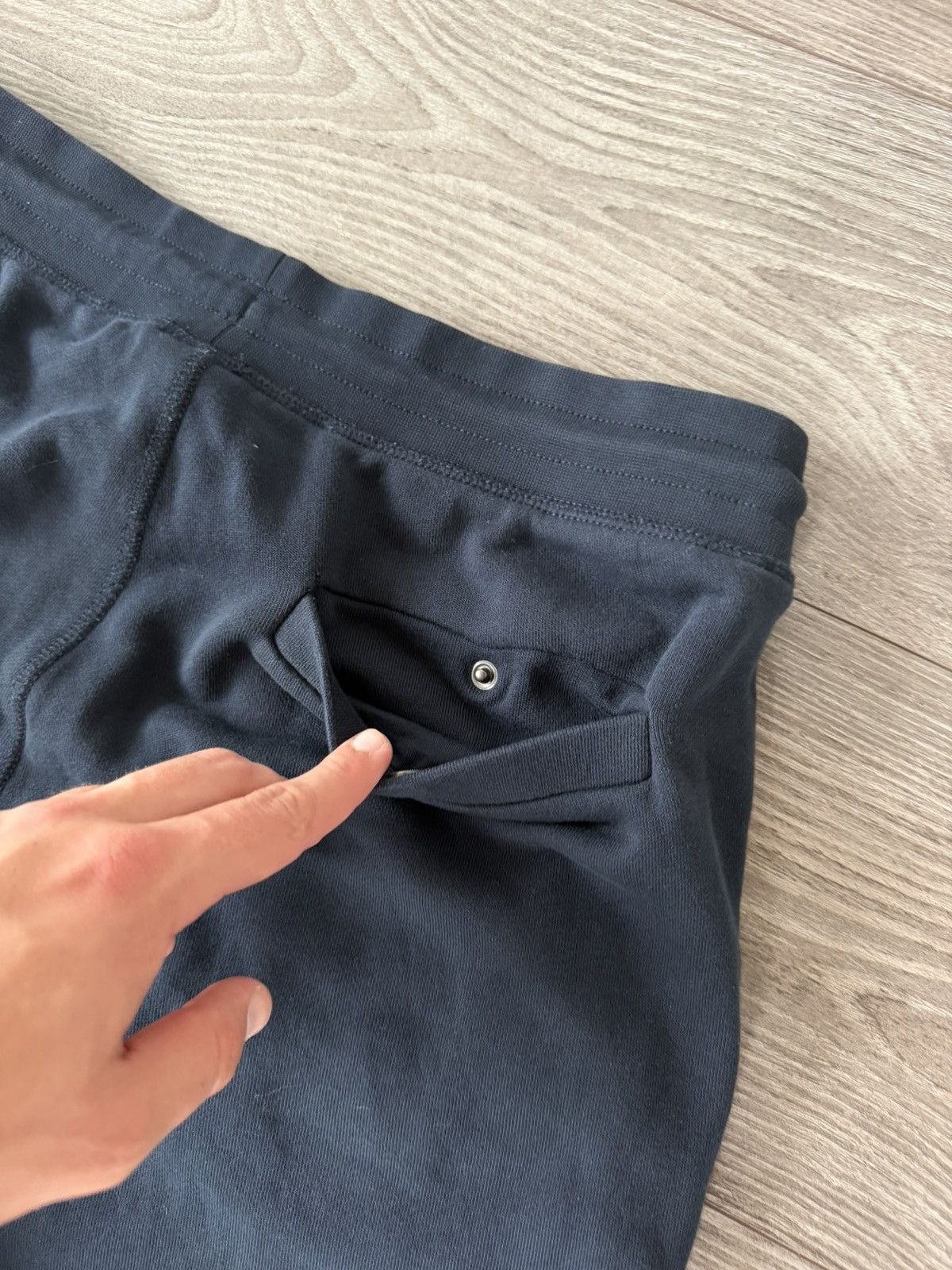 Hugo Boss Hugo Boss Deep Dark Blue Casual Luxury Sweatpants Joggers Size US 32 / EU 48 - 19 Thumbnail