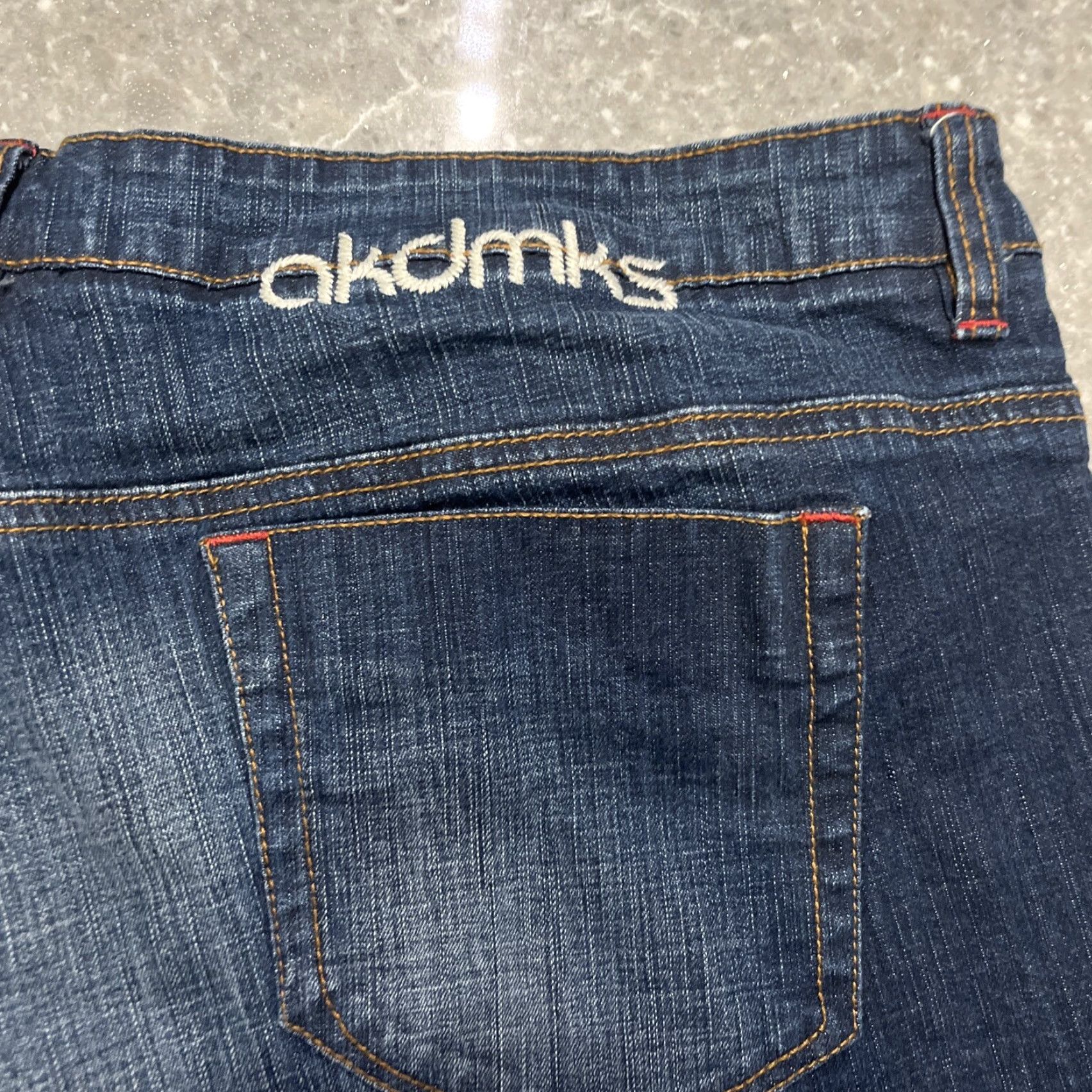 Akademiks Akademiks Jeans Men Straight Leg 36W 34L Blue Denim 5-Pocket Zip High Rise Regular Mens Size US 36 / EU 52 - 6 Thumbnail