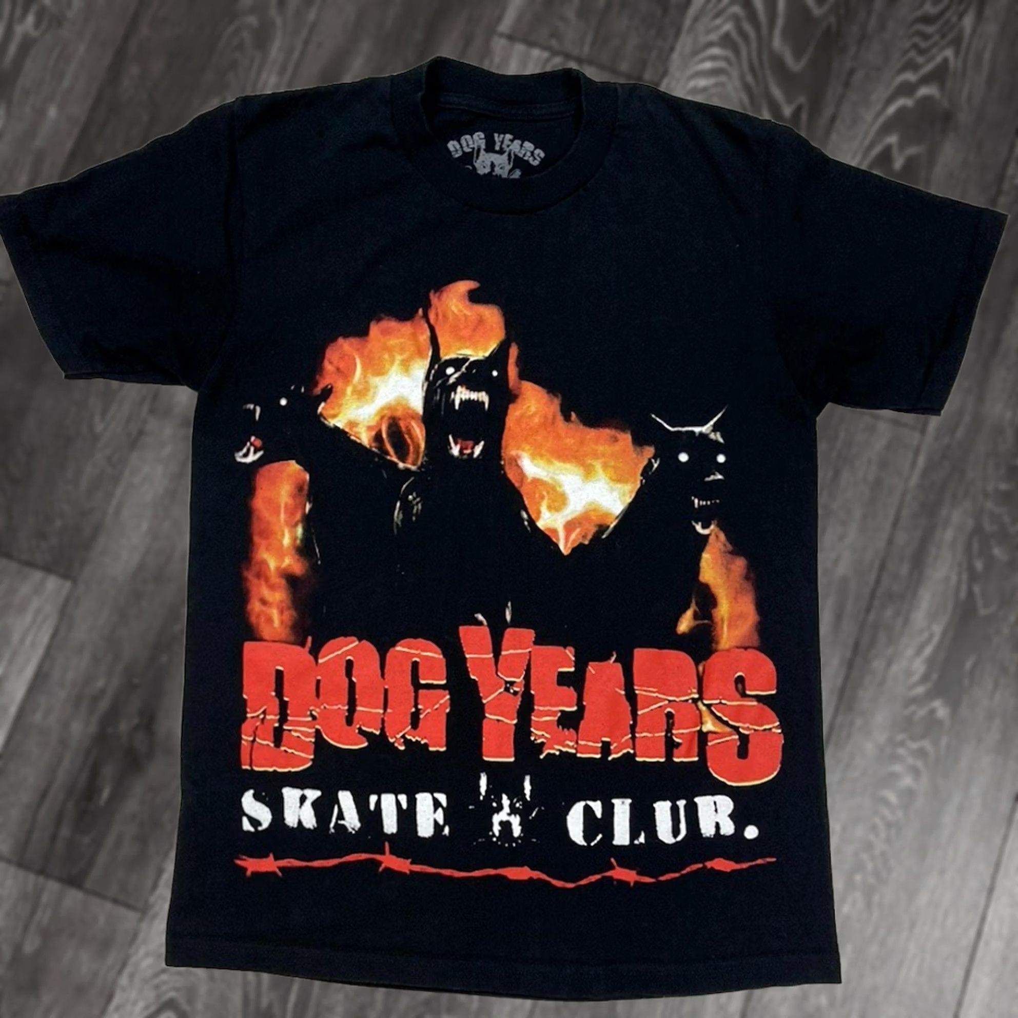 Vintage VINTAGE Dog Years Shirt Men XS Black Short Sleeve Size US S / EU 44-46 / 1 - 1 Thumbnail