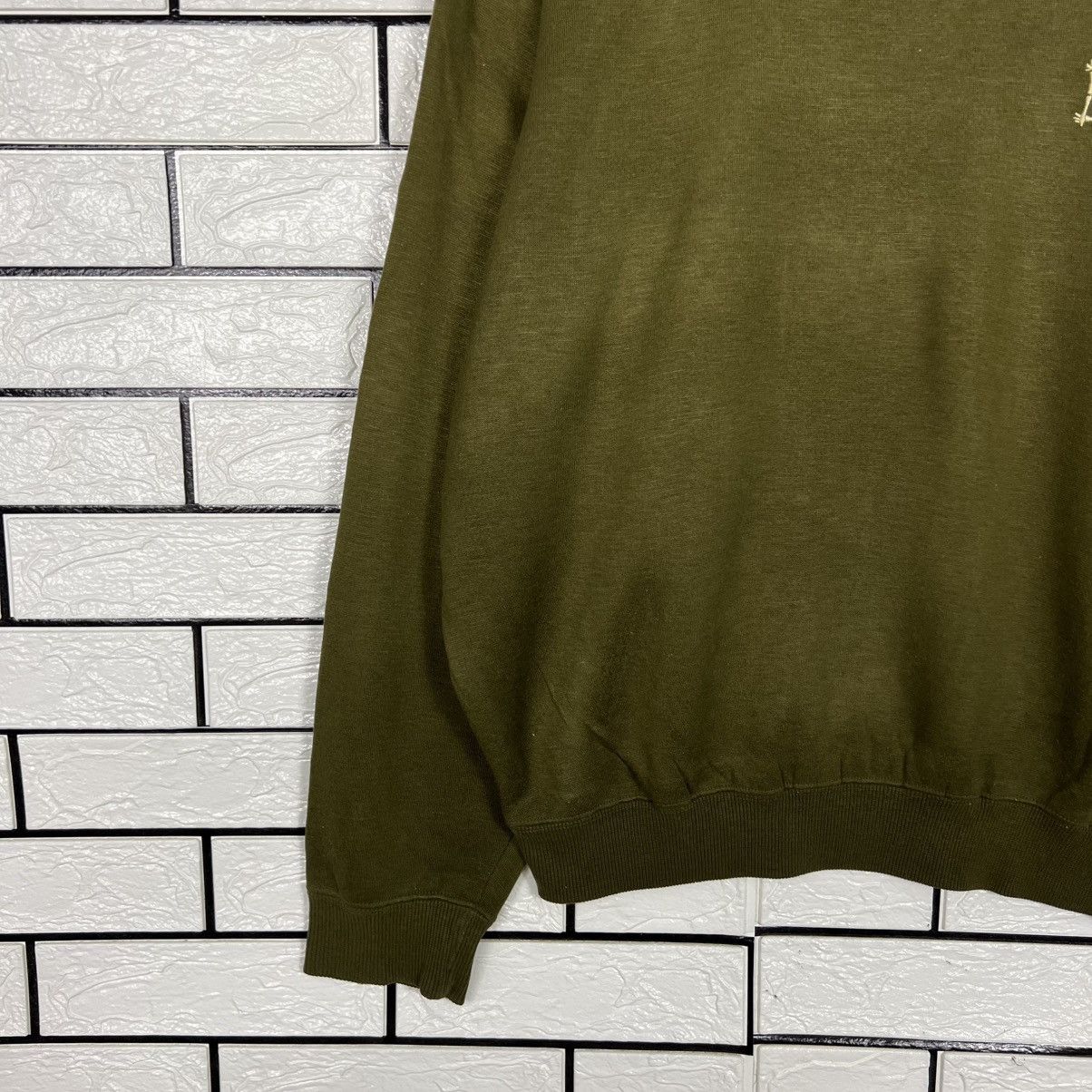 Hang Ten Vintage HANG TEN Small Logo Crewneck Sweatshirt #3989-C182 Size US L / EU 52-54 / 3 - 6 Thumbnail