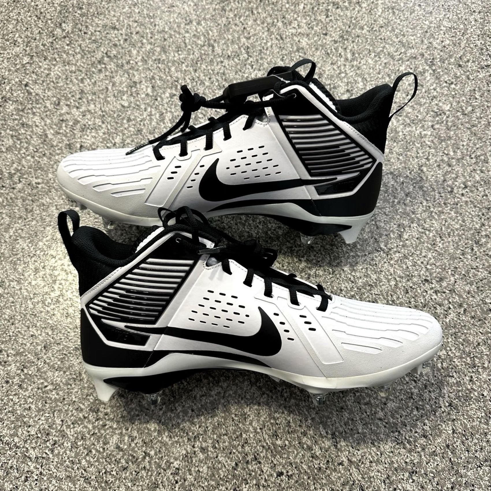 Nike Nike Force Savage Pro 3 Football Cleats Mens 13.5 White FJ8149-100 Detachable Nike Force Savage Pro 3 Football Cleats Mens 13.5 White Detachable Size US 14 / EU 47 - 3 Thumbnail