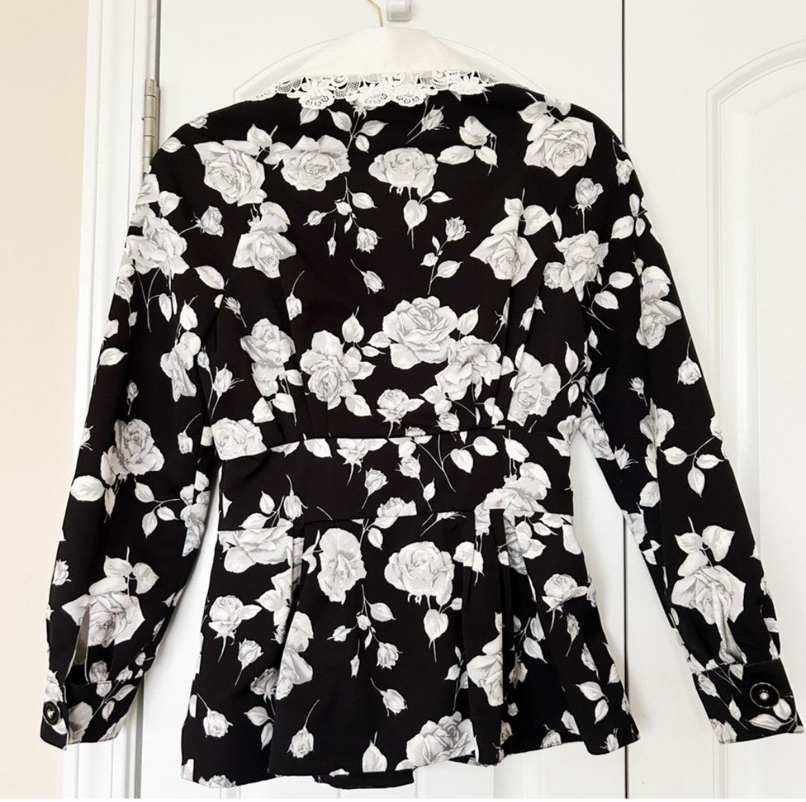 Alessandra Rich Alessandra Rich Lace Collar Floral Button Up Flare Top Size S / US 4 / IT 40 - 4 Thumbnail