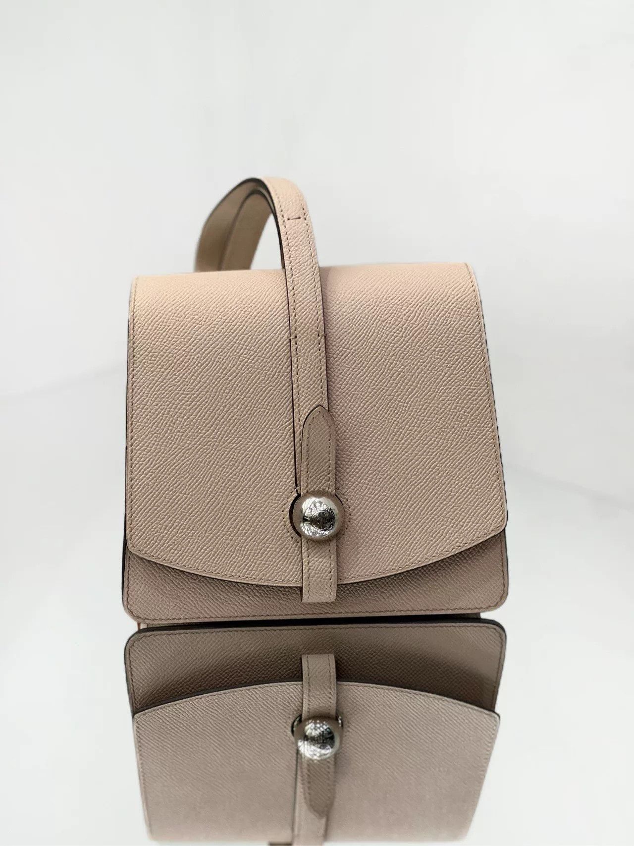 Moynat Pre-loved Bag Very good condition Size ONE SIZE - 1 Thumbnail