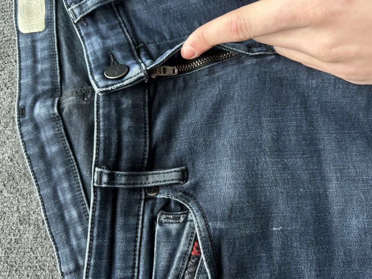 Diesel 🚨 DIESEL IFSIXWASNINE JEANS DENIM RARE Y2K FIT GOTHIC PUNK Size 29" - 11 Thumbnail