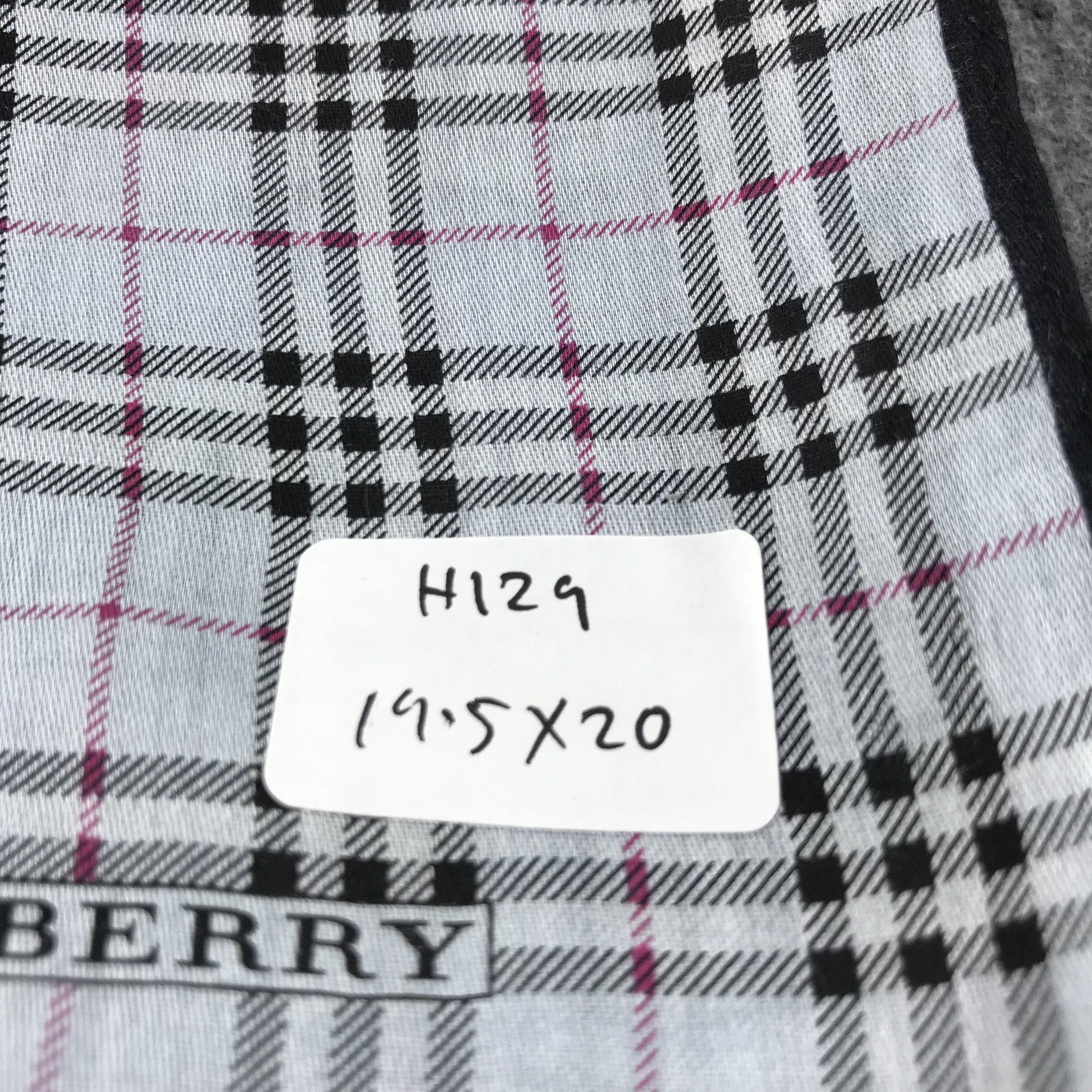 Burberry Burberry Handkerchief Neckerchief Bandana H129 Size ONE SIZE - 9 Thumbnail