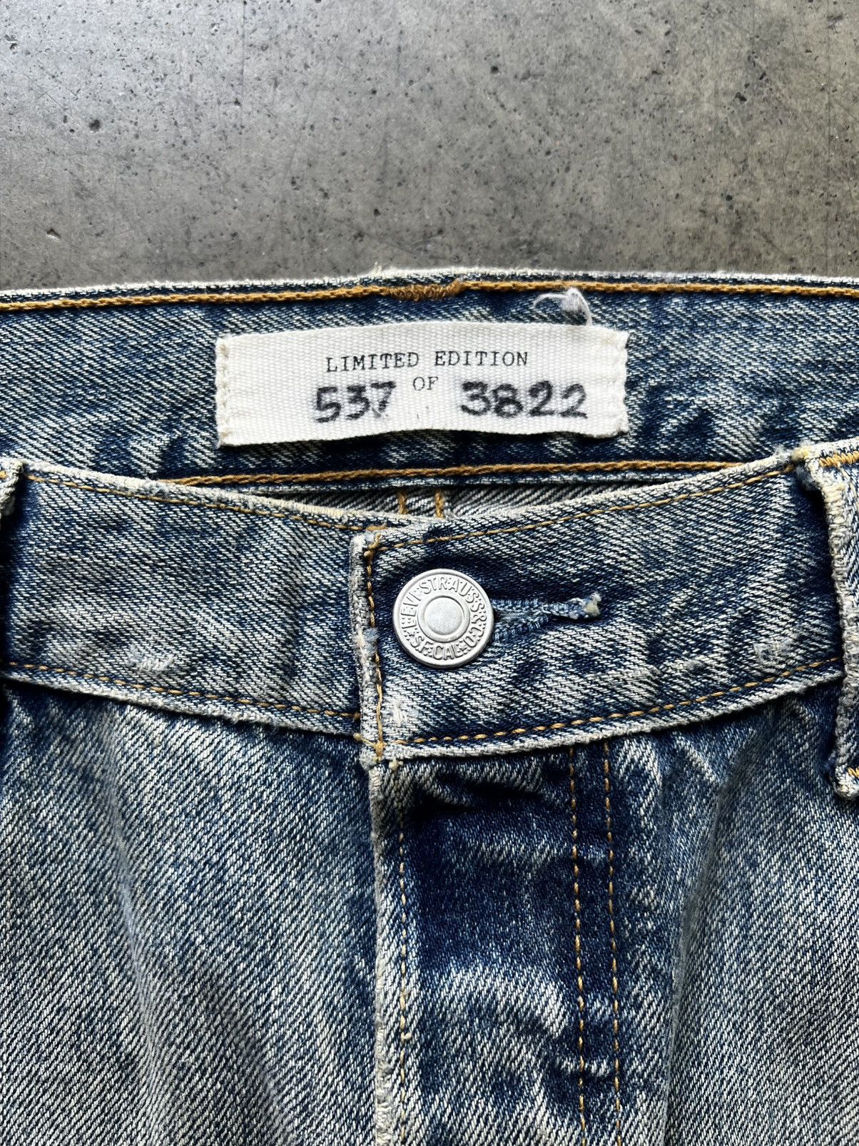 Levi's 2010 Levi’s 501 “Loved To Death” Denim Jeans Homer Campbell Size US 34 / EU 50 - 7 Thumbnail