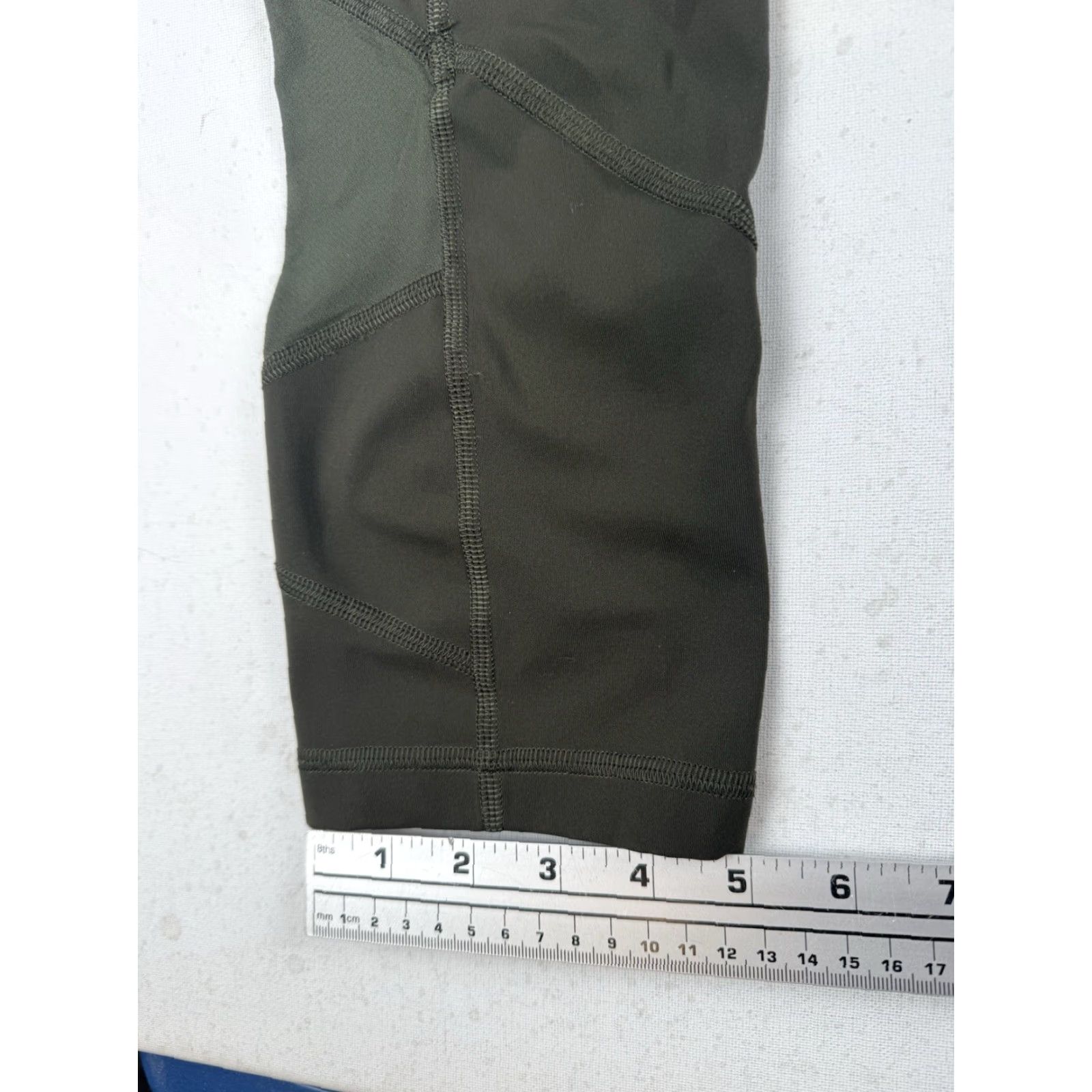 Lululemon Lululemon Pace Rival Crop 22" Dark Olive- Size 6 Leggings Women Regular Inseam 22 in Green Compression Activewear Size ONE SIZE - 6 Thumbnail