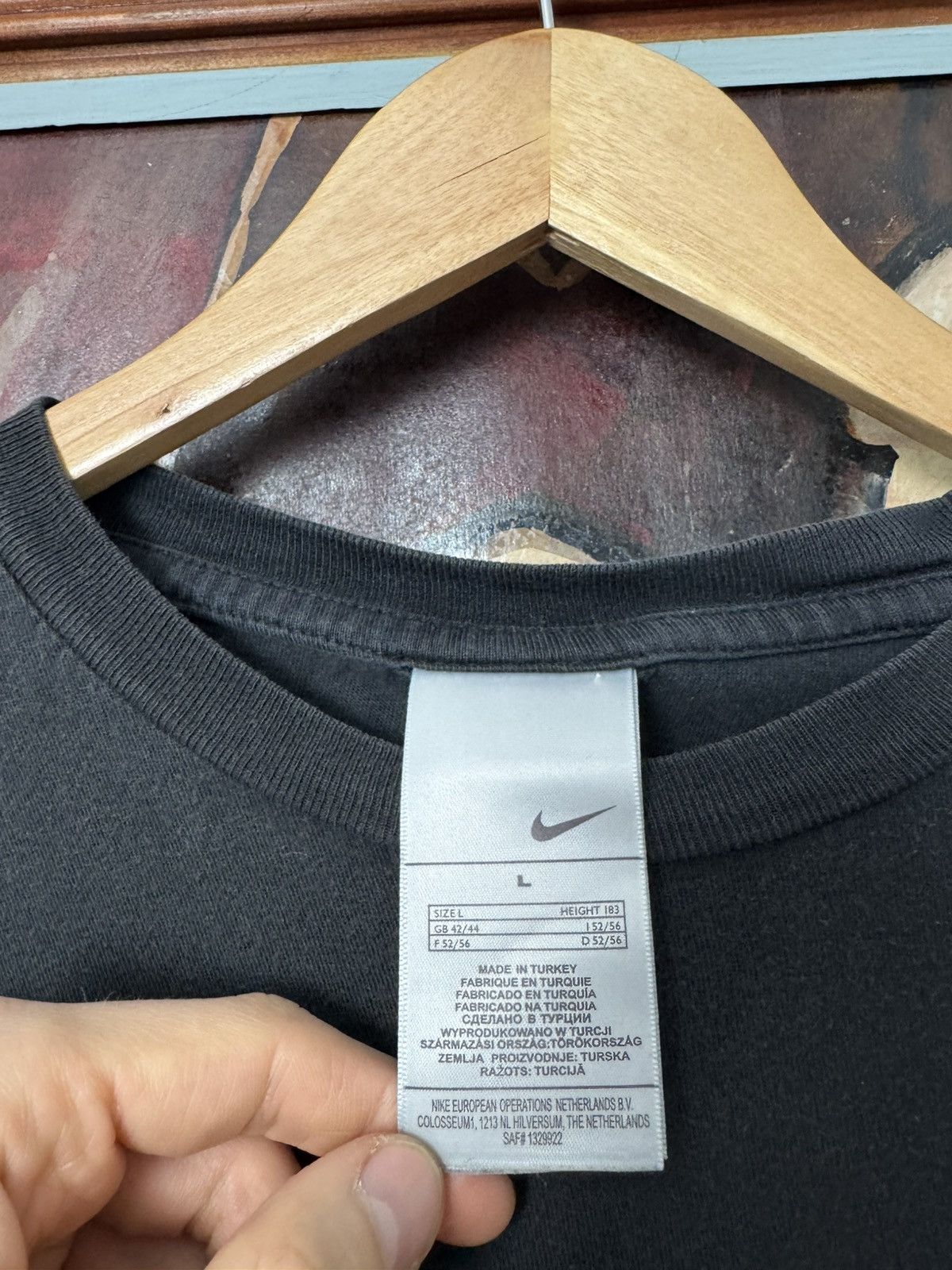 Nike Vintage Rare Nike Center Swoosh Tee Washed Black 90s Hype Size US L / EU 52-54 / 3 - 2 Thumbnail