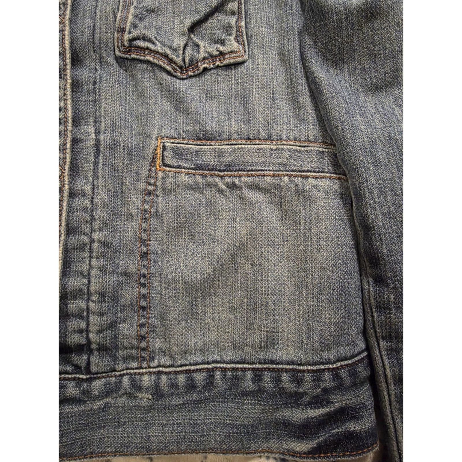 Abercrombie & Fitch VINTAGE Abercrombie & Fitch Women's Denim Trucker Jacket Short Cropped Blue Cotton Button Pockets Collared Casual, Travel, Party 90s Grunge Womens M Size M / US 6-8 / IT 42-44 - 5 Thumbnail