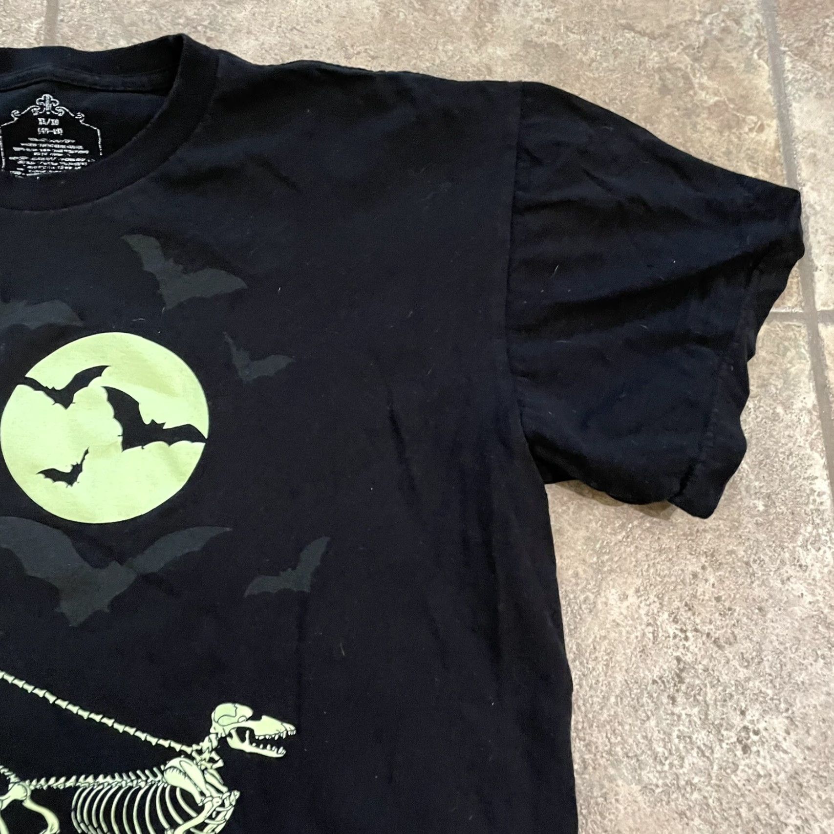 Vintage VINTAGE Halloween Black Graphic T-Shirt Men's XL Glow In The Dark Holiday Costume Size US XL / EU 56 / 4 - 2 Thumbnail