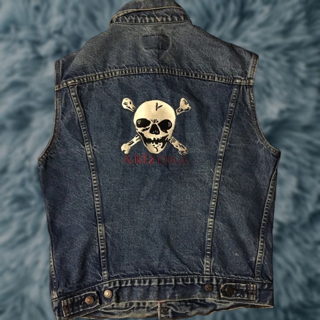 Levi's Vtg 80s Levi's Faded Arizona Skull Denim Vest 40R S USA Trucker Grunge Biker Punk Rock Vest Mens Blue" Size US S / EU 44-46 / 1 - 1 Thumbnail
