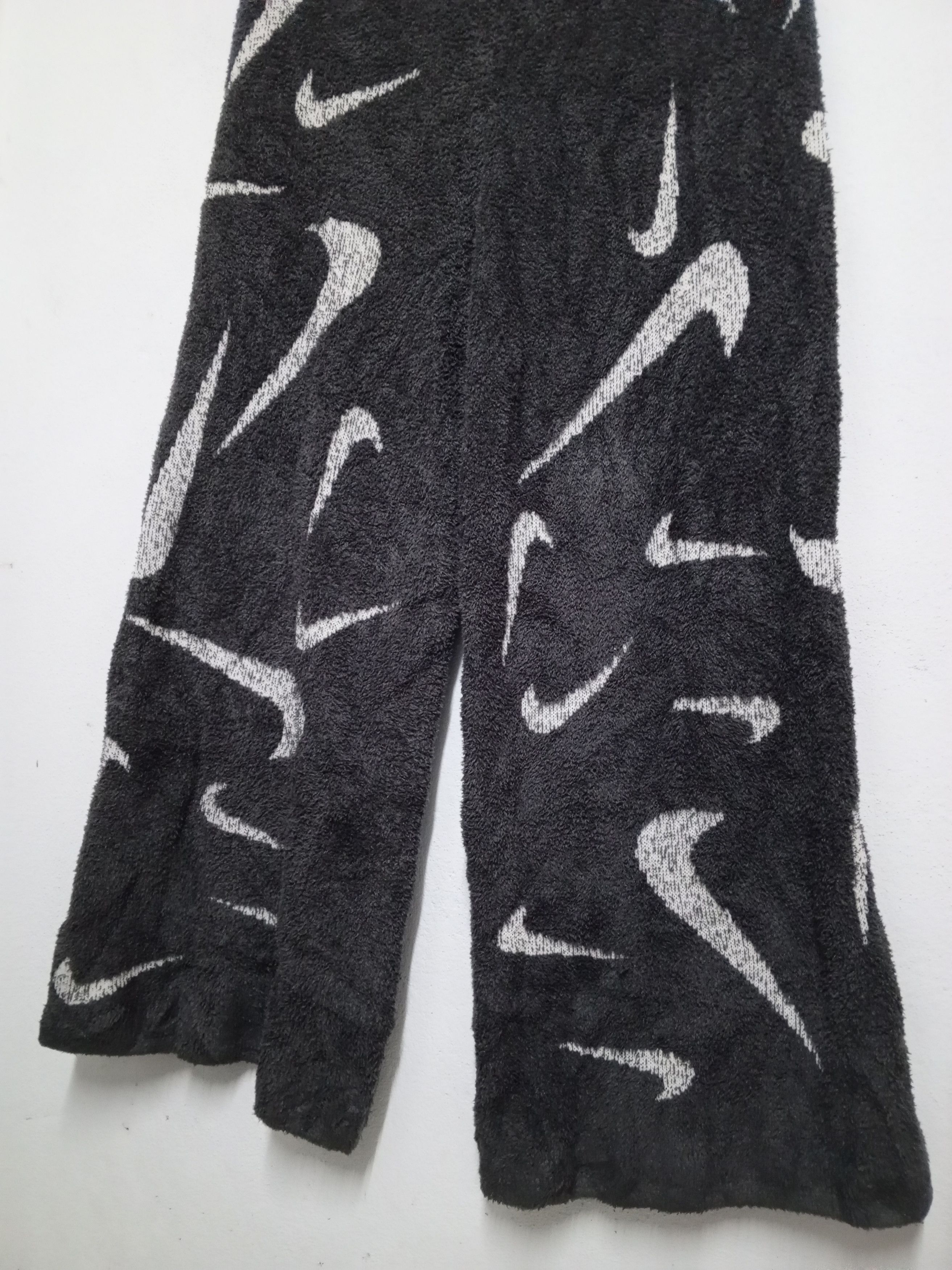 Nike Nike buggy Phoenix Cozy Boucle Knit Pants Women's Ash Grey Size 40" / US 18 - 5 Thumbnail