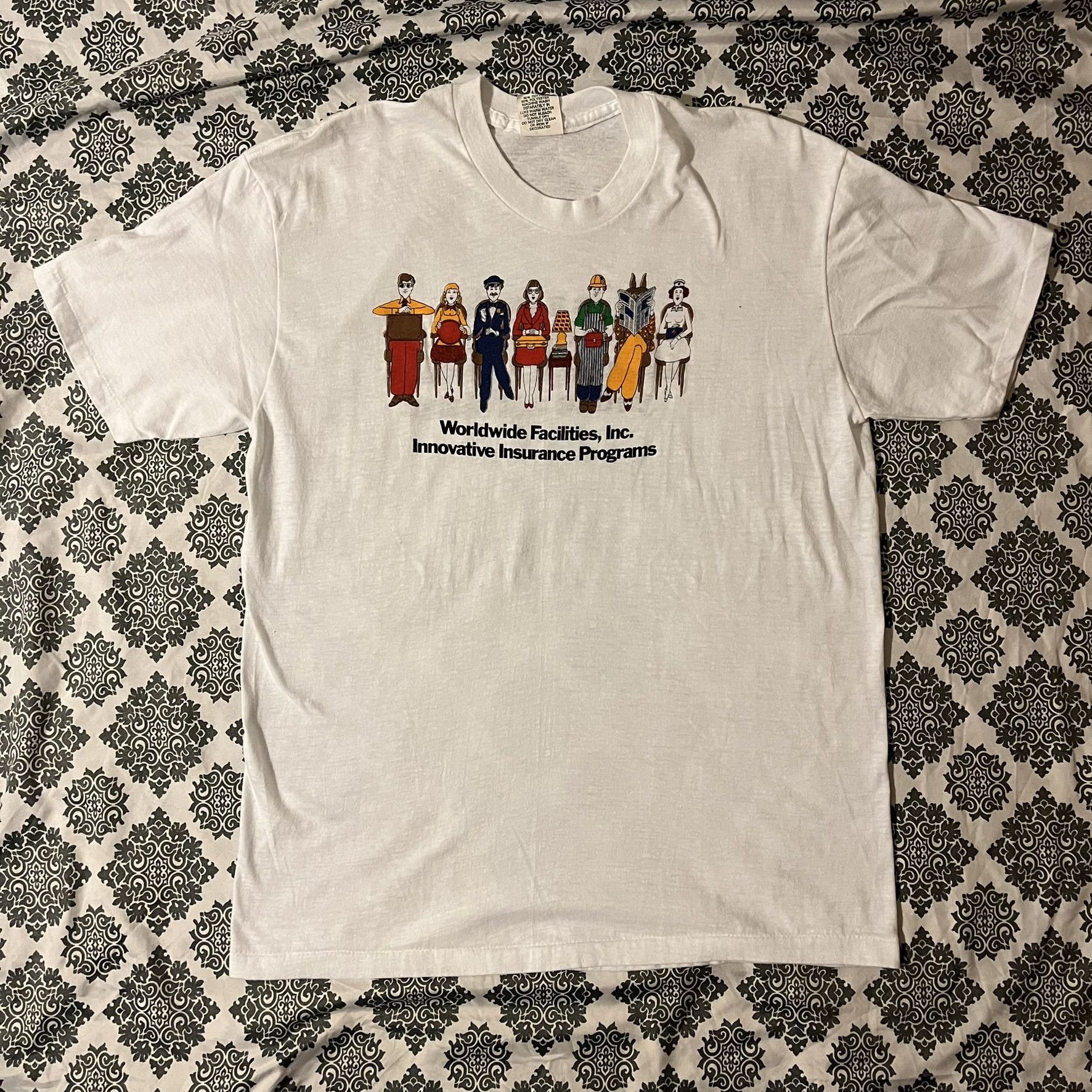 Vintage VTG 80s Worldwide Facilities, Inc. Funny Single Stitched Tee Size US XL / EU 56 / 4 - 1 Thumbnail