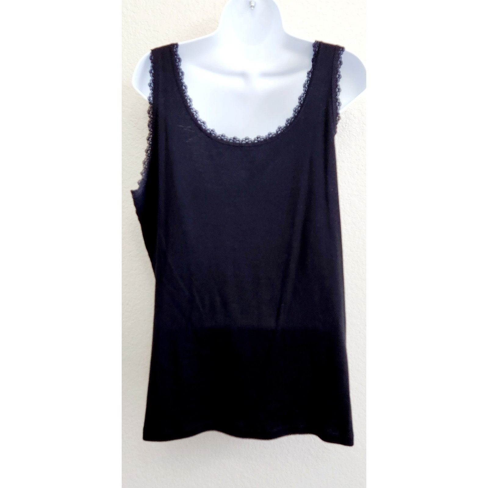 Other Jones New York Sport Black Lace Trim Tank Top XL Lightweight Size XL / US 12-14 / IT 48-50 - 3 Thumbnail