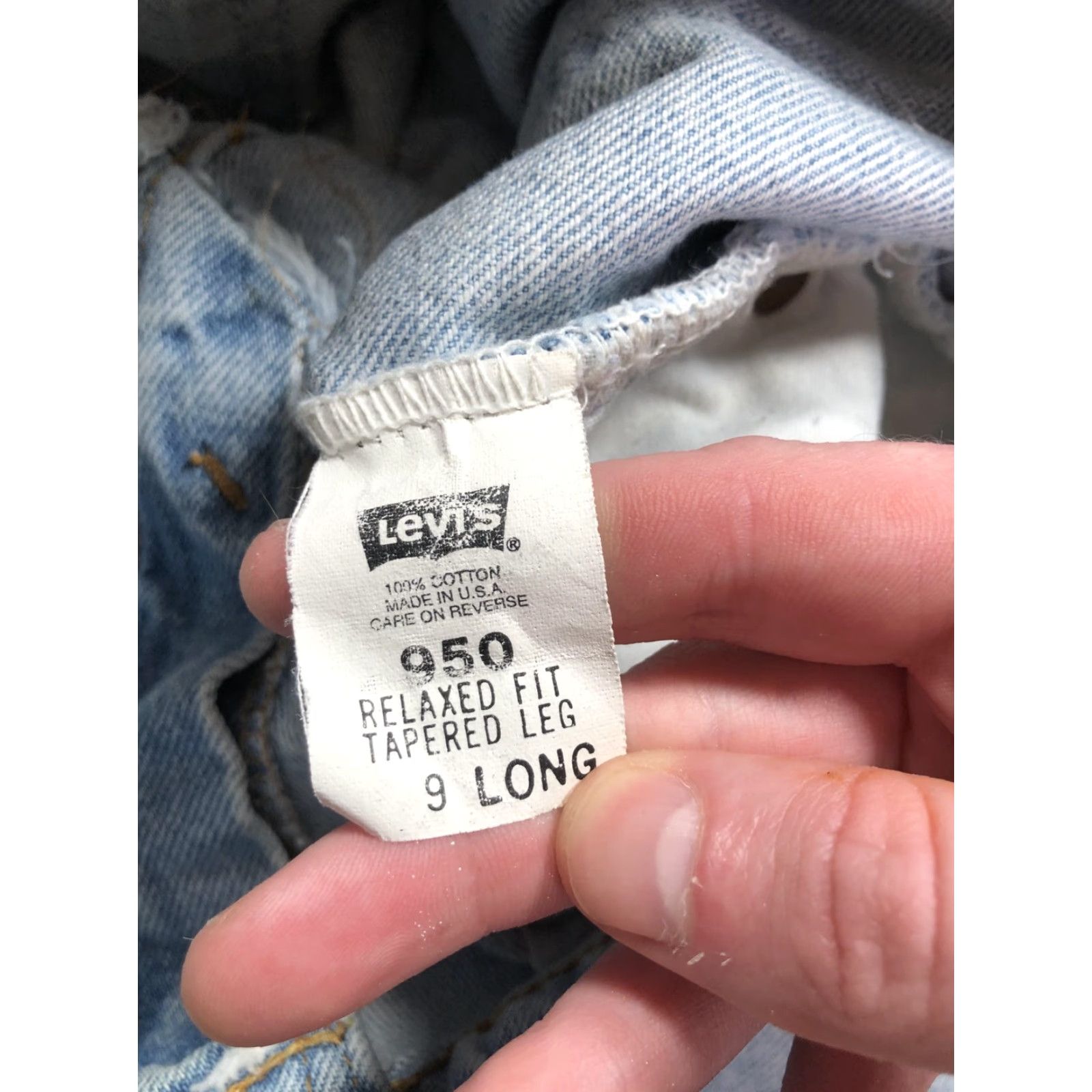 Levi's VINTAGE Levi's Jeans 950 Light Wash Relaxed Tapered Womens 9 Long 32in Denim 100% Cotton USA Pit Pocket Tailored Boys Girls Mens Womens Size 30" / US 8 / IT 44 - 6 Thumbnail